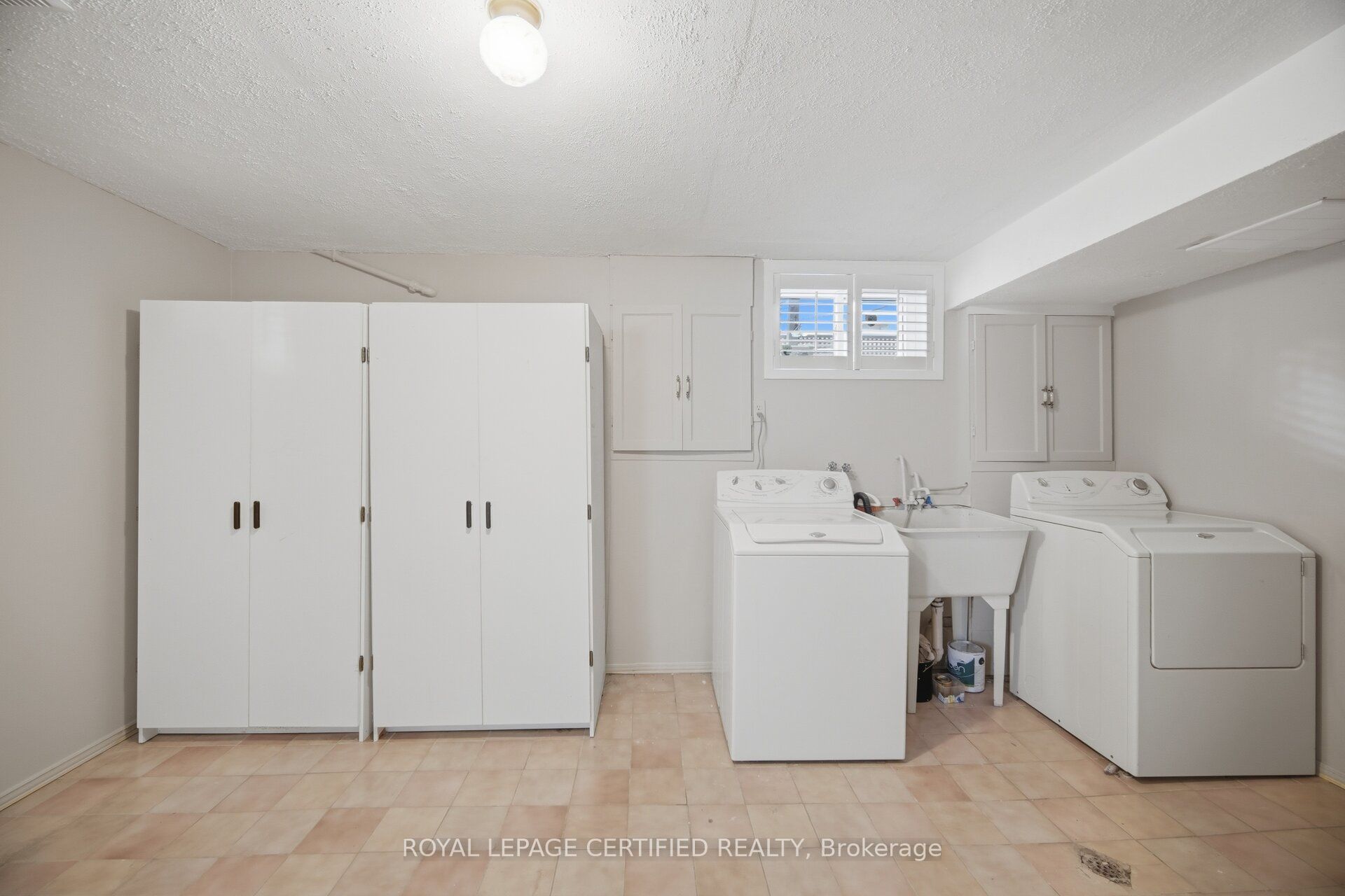 33 Grassmere Crescent Property Photo 34