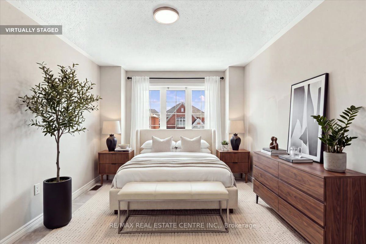 1053 Job Crescent Property Photo 25