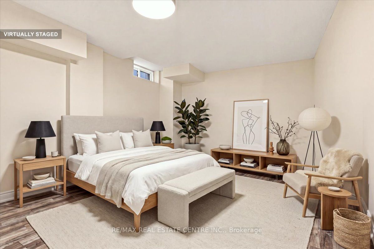1053 Job Crescent Property Photo 36