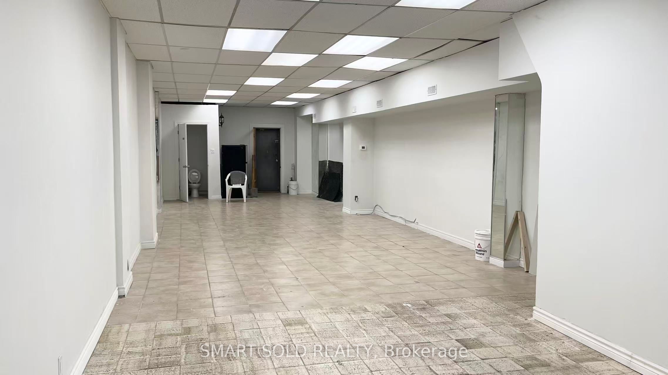 1590 Eglinton Avenue W Main Flr + Bsmt Property Photo 5