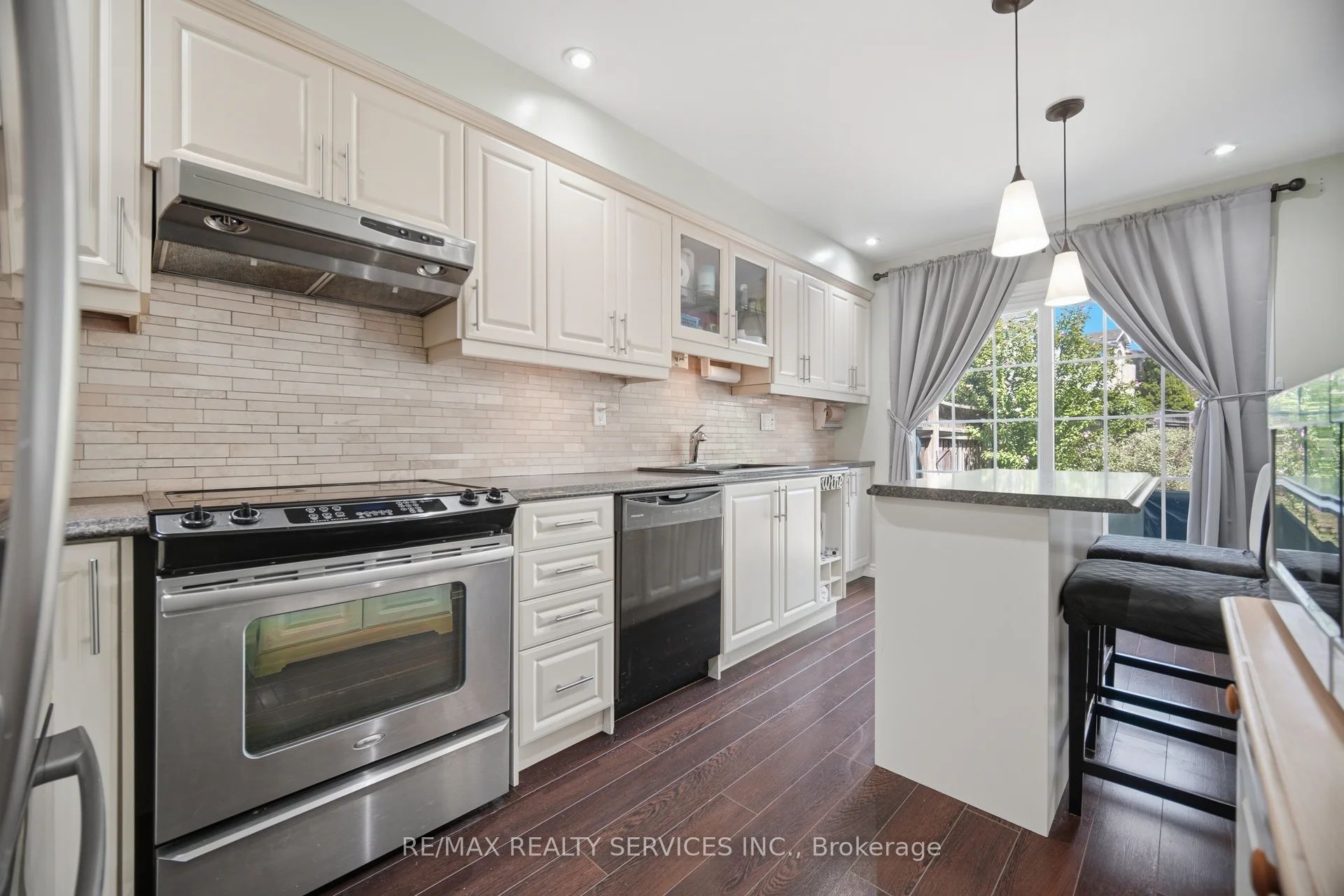 10 Hartnell Square Property Photo 9