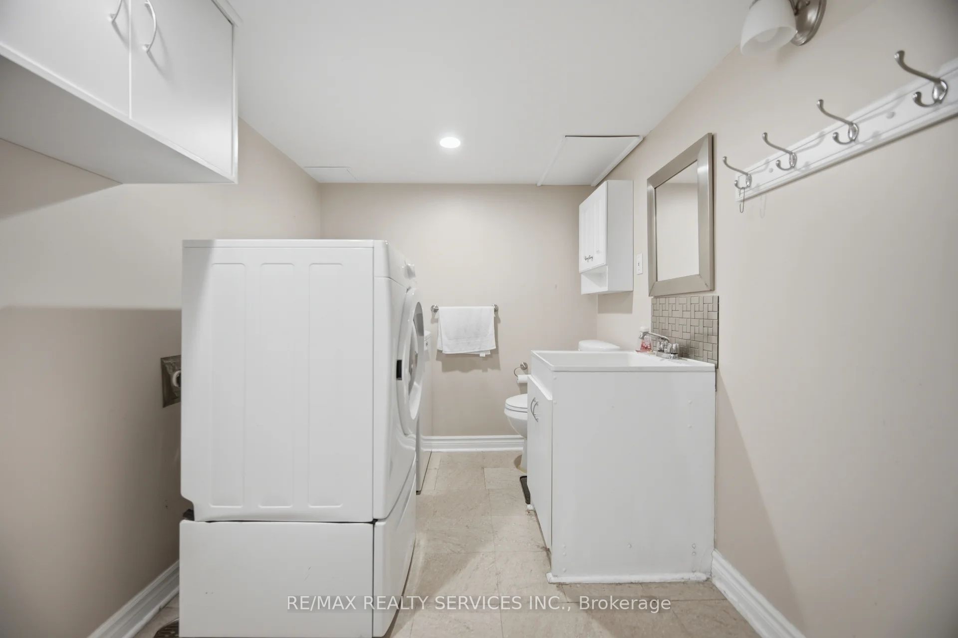 10 Hartnell Square Property Photo 28