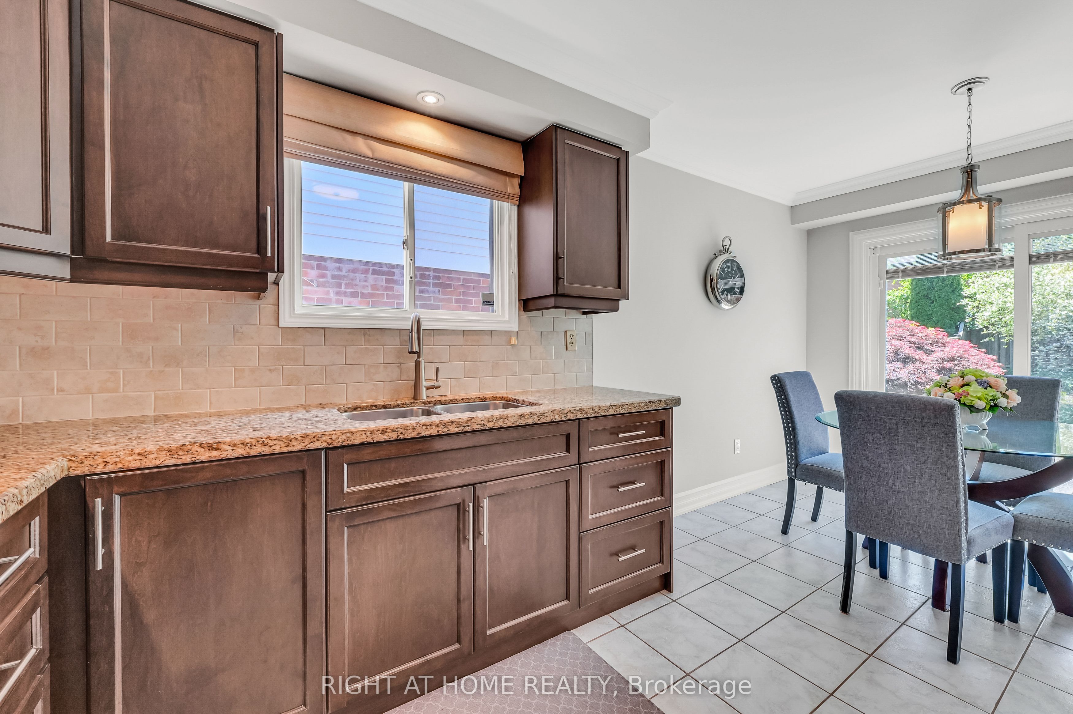 4516 Donegal Drive Property Photo 15