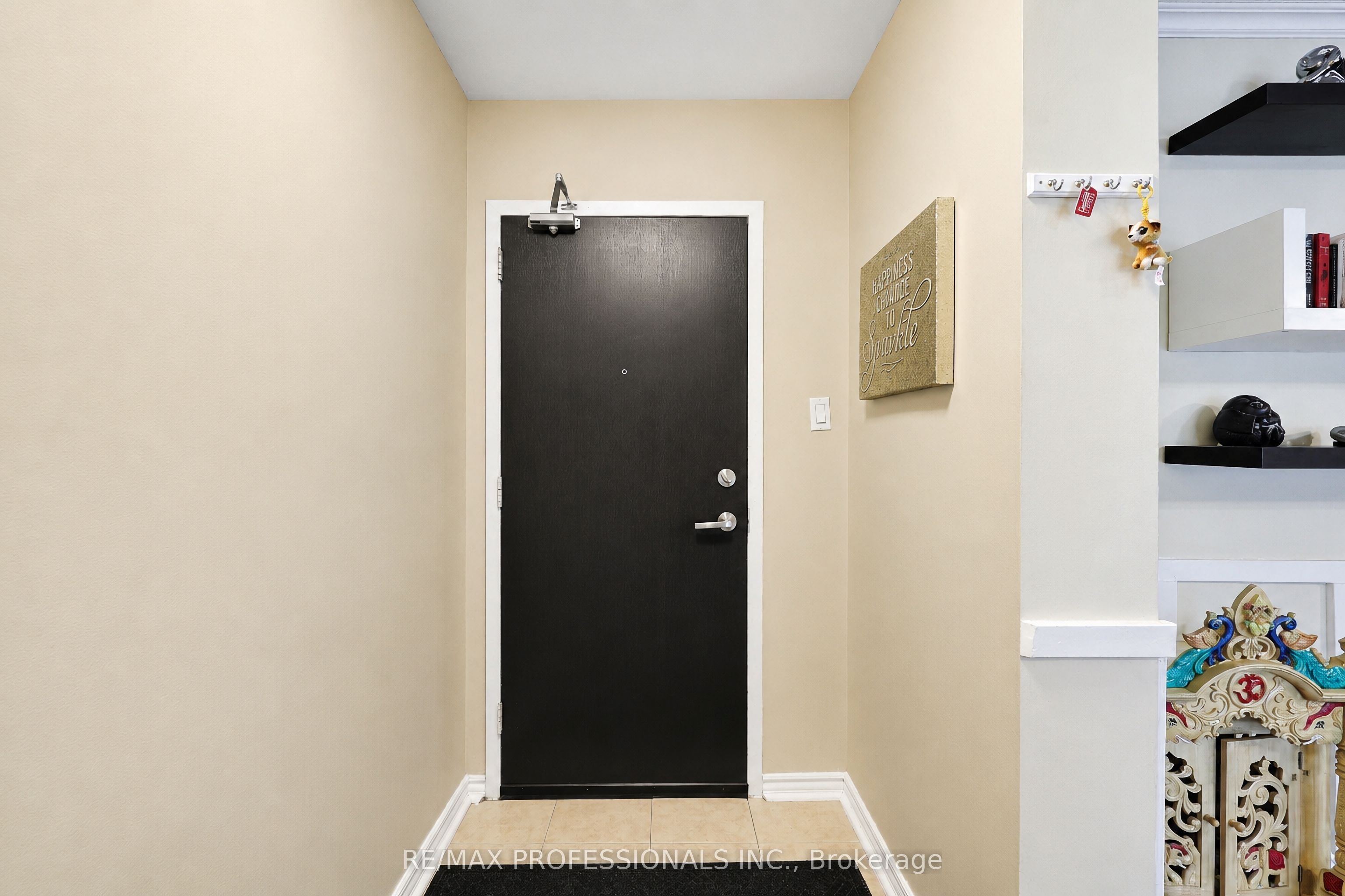 31 Four Winds Drive 209 Property Photo 4