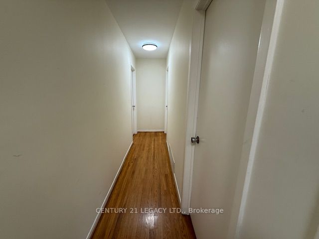 25 Edenborough Drive (upper) Property Photo 8