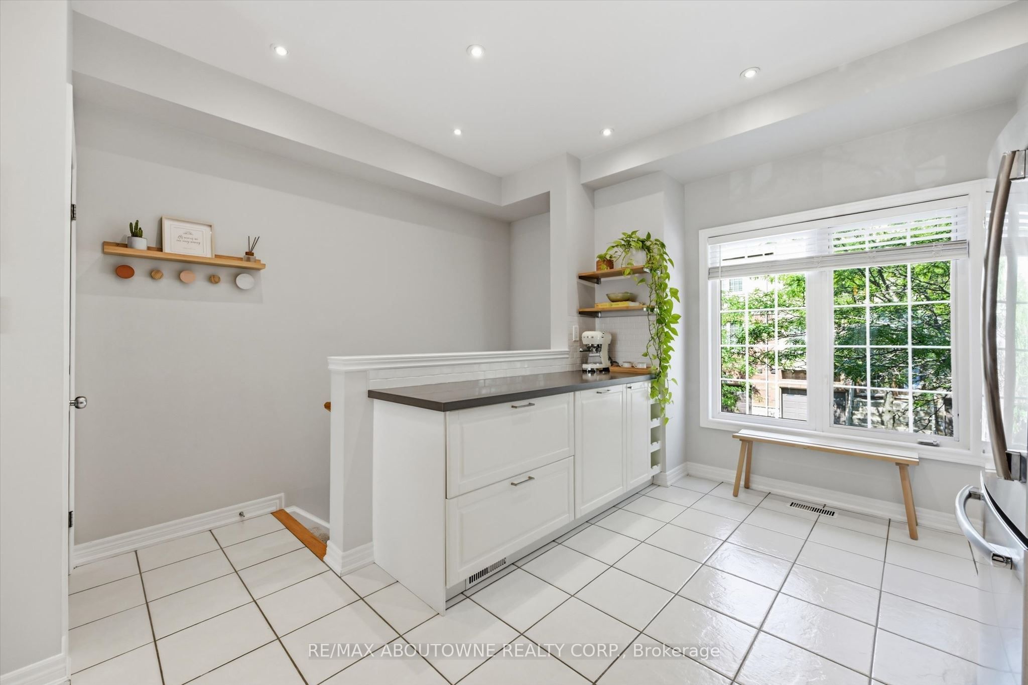 678 Rowley Common Property Photo 10