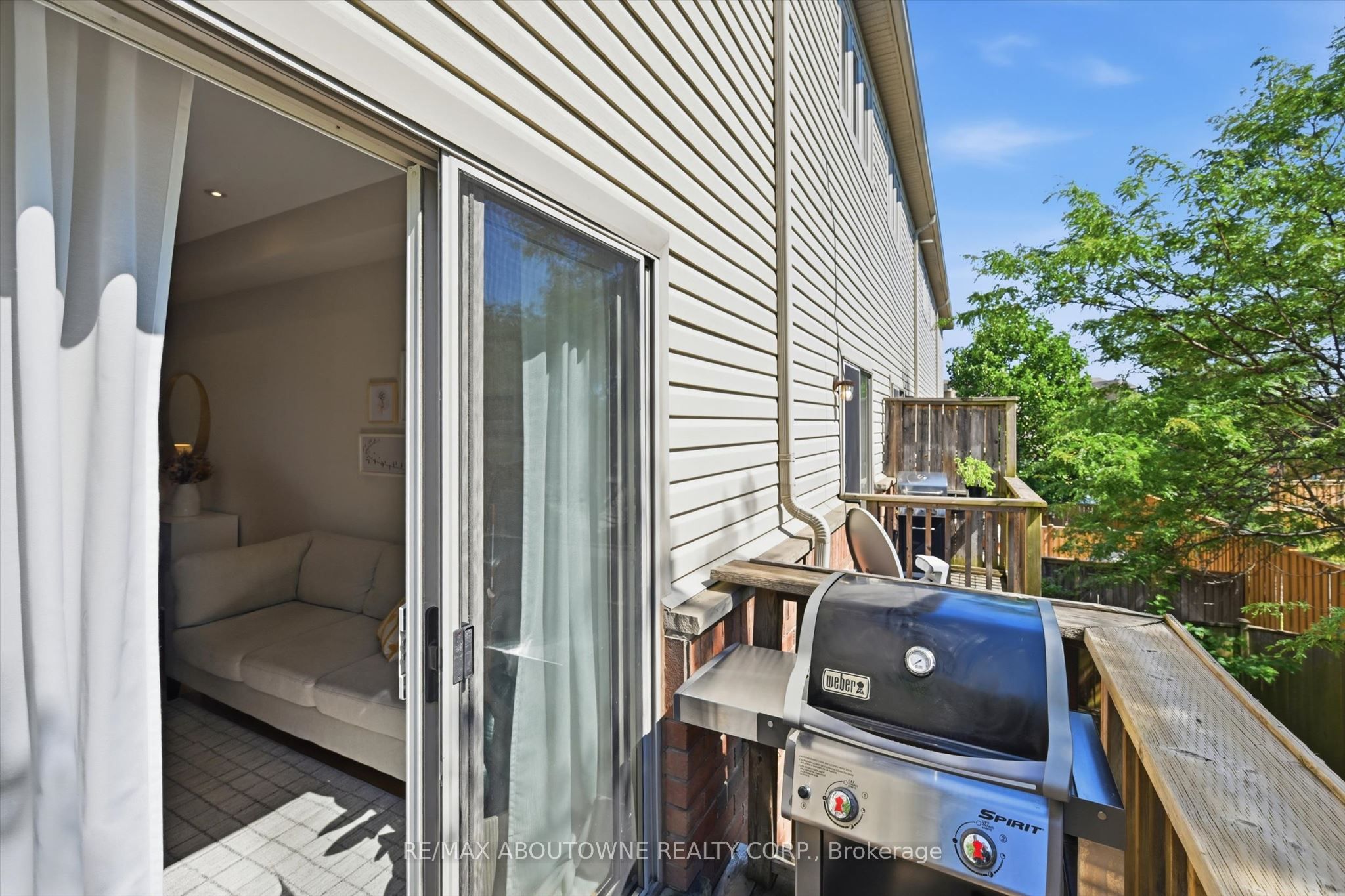 678 Rowley Common Property Photo 14