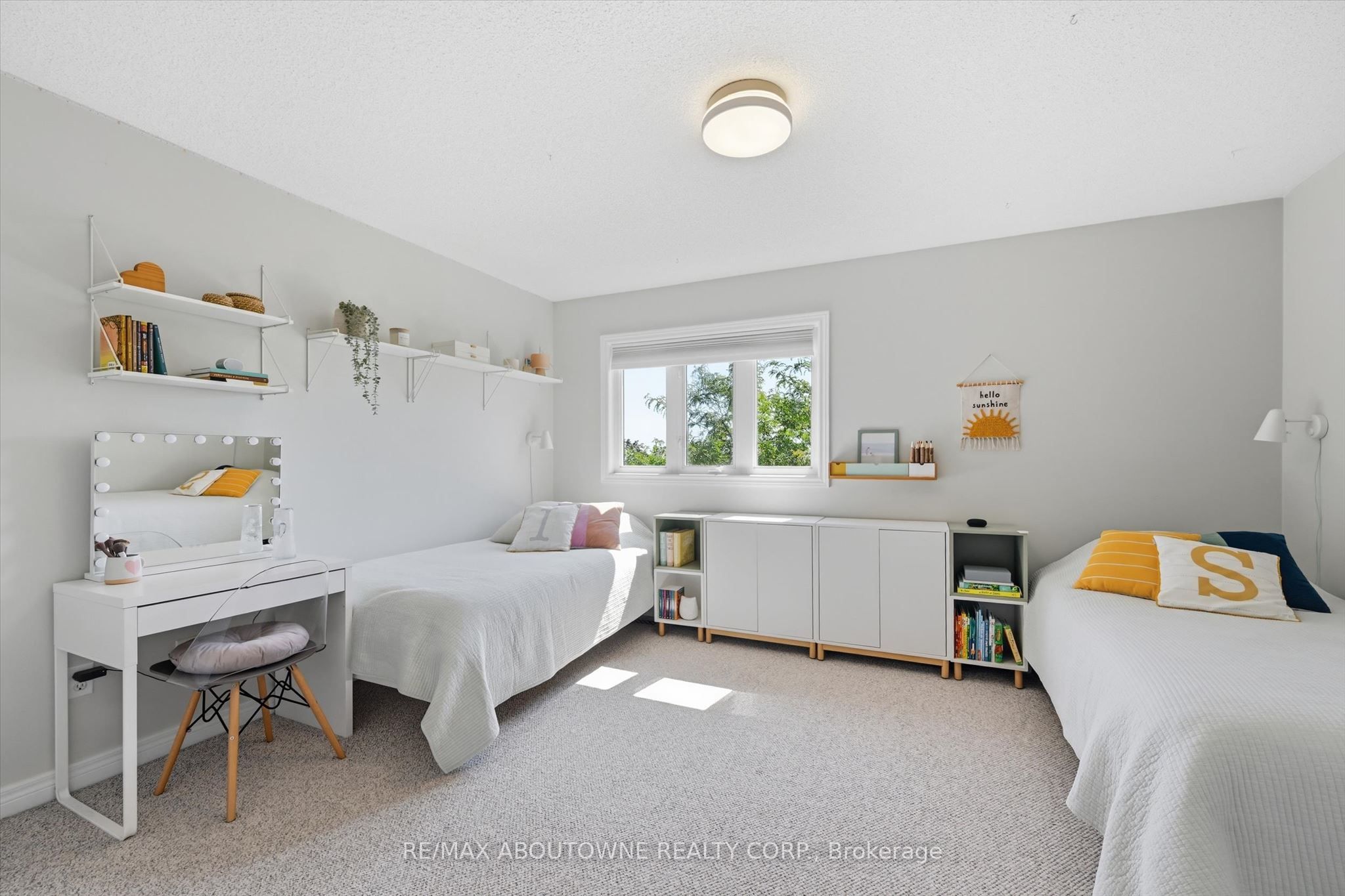 678 Rowley Common Property Photo 18