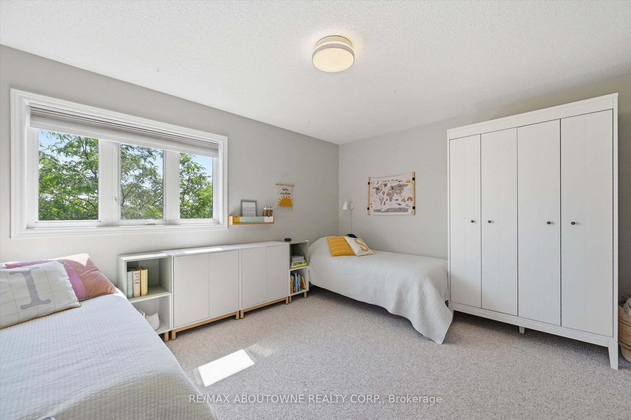 678 Rowley Common Property Photo 19