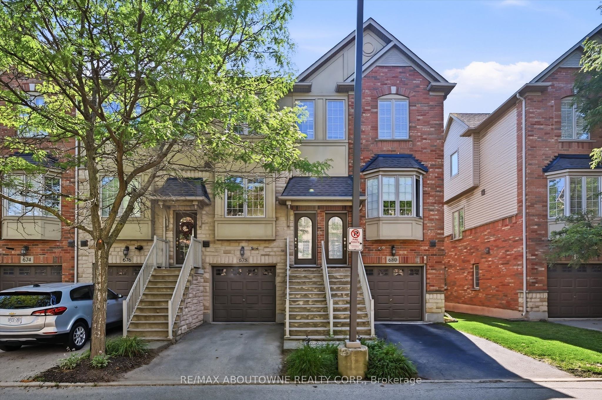 678 Rowley Common Property Photo 30