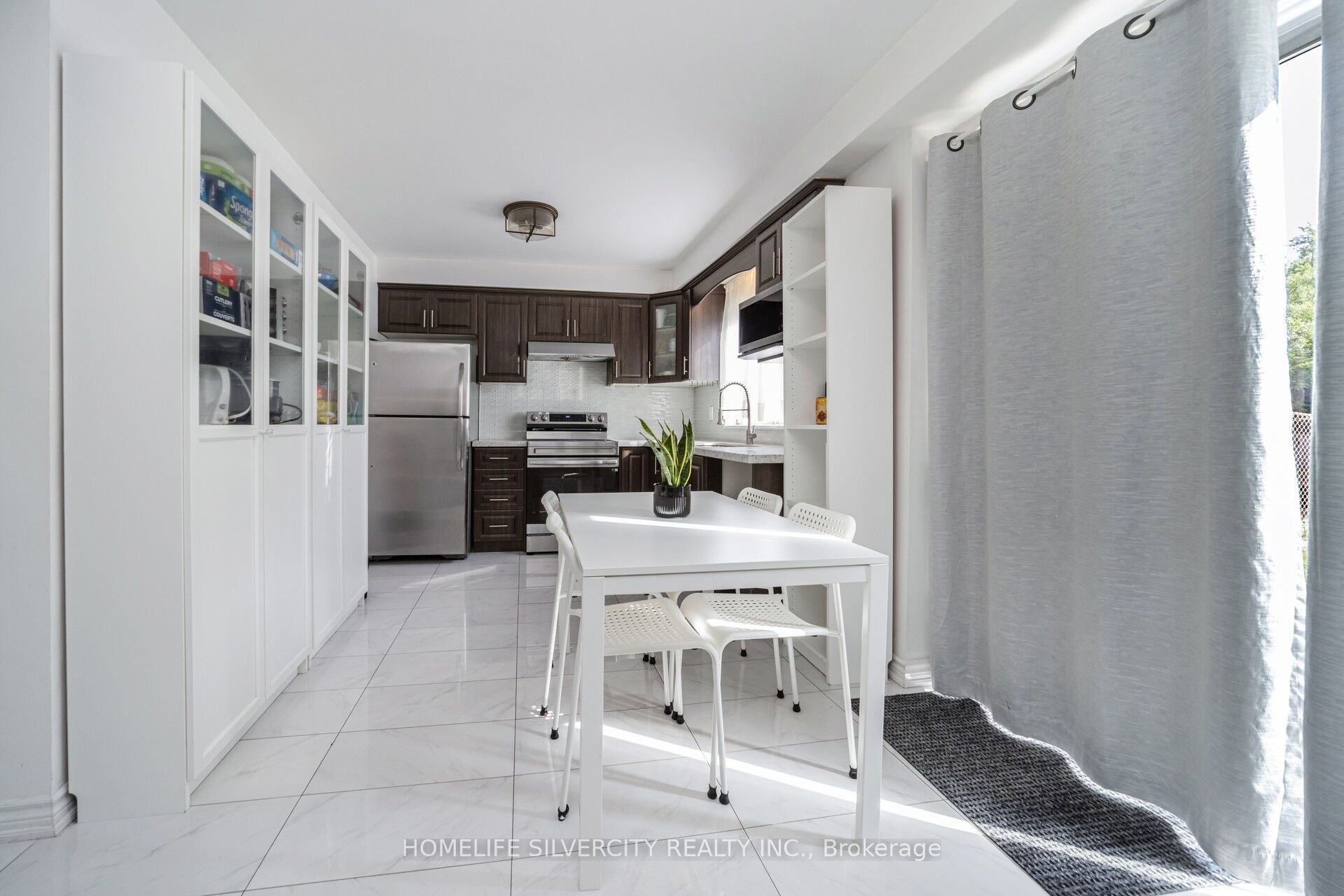 7582 Discus Crescent Property Photo 13