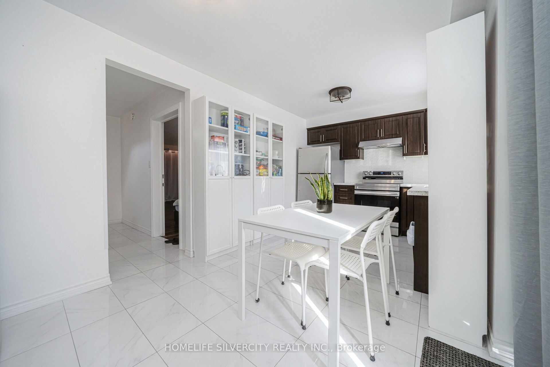 7582 Discus Crescent Property Photo 14