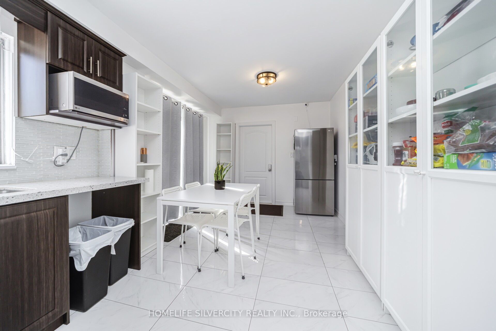 7582 Discus Crescent Property Photo 16
