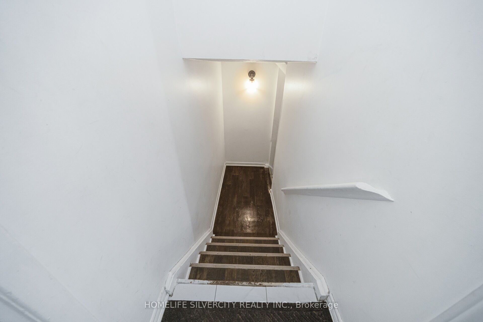7582 Discus Crescent Property Photo 34