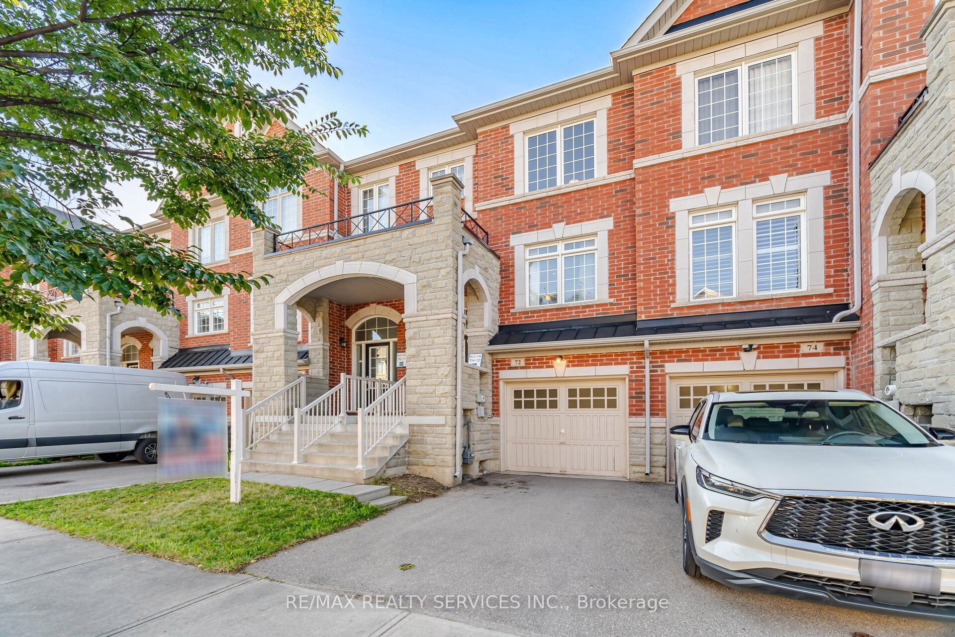 72 Rockman Crescent Property Photo 1