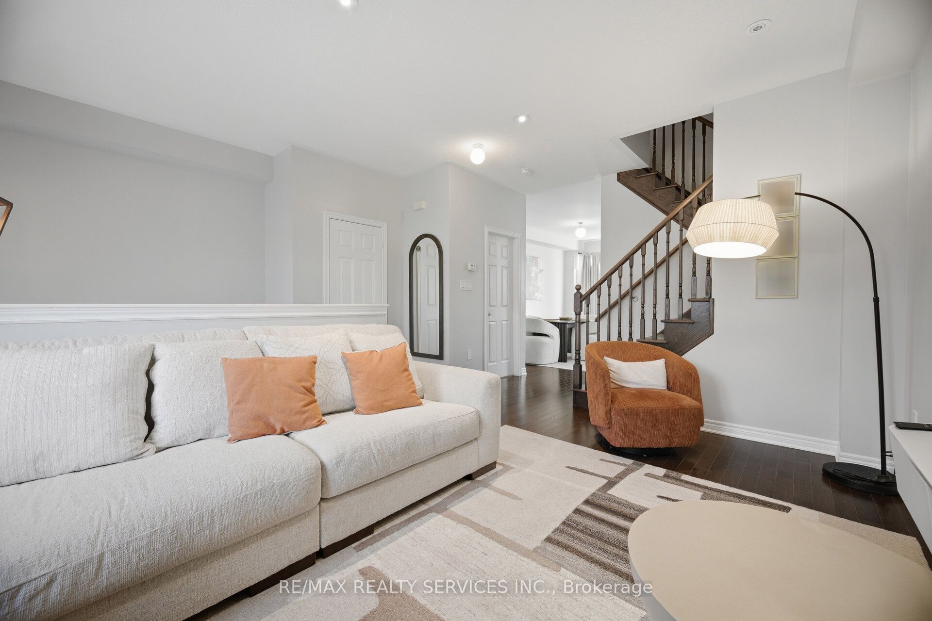72 Rockman Crescent Property Photo 11
