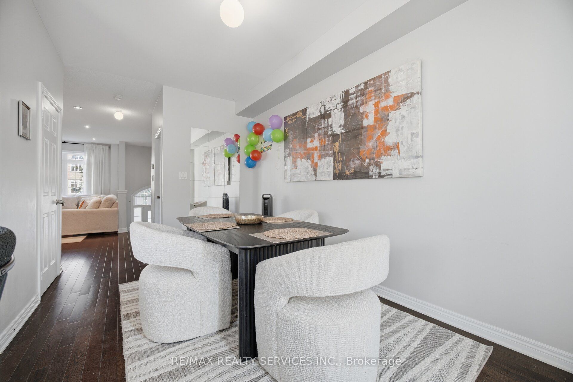 72 Rockman Crescent Property Photo 12