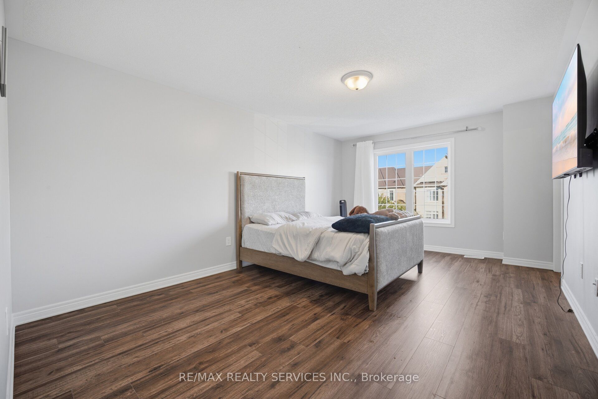 72 Rockman Crescent Property Photo 24