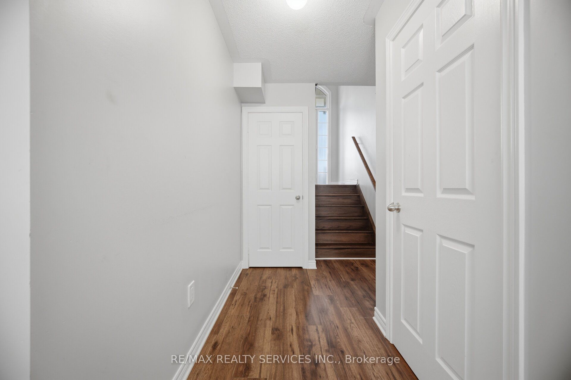 72 Rockman Crescent Property Photo 34