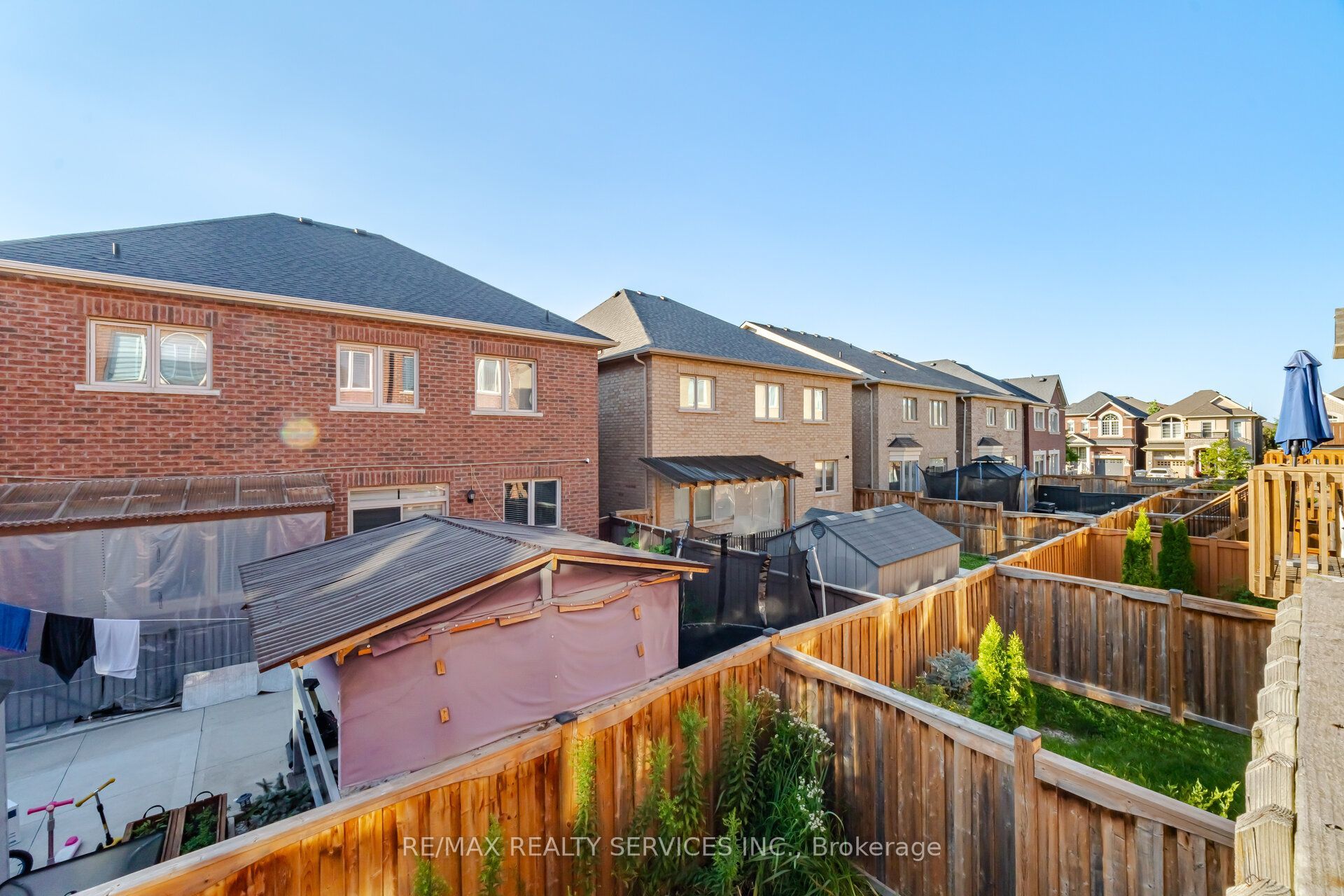72 Rockman Crescent Property Photo 41