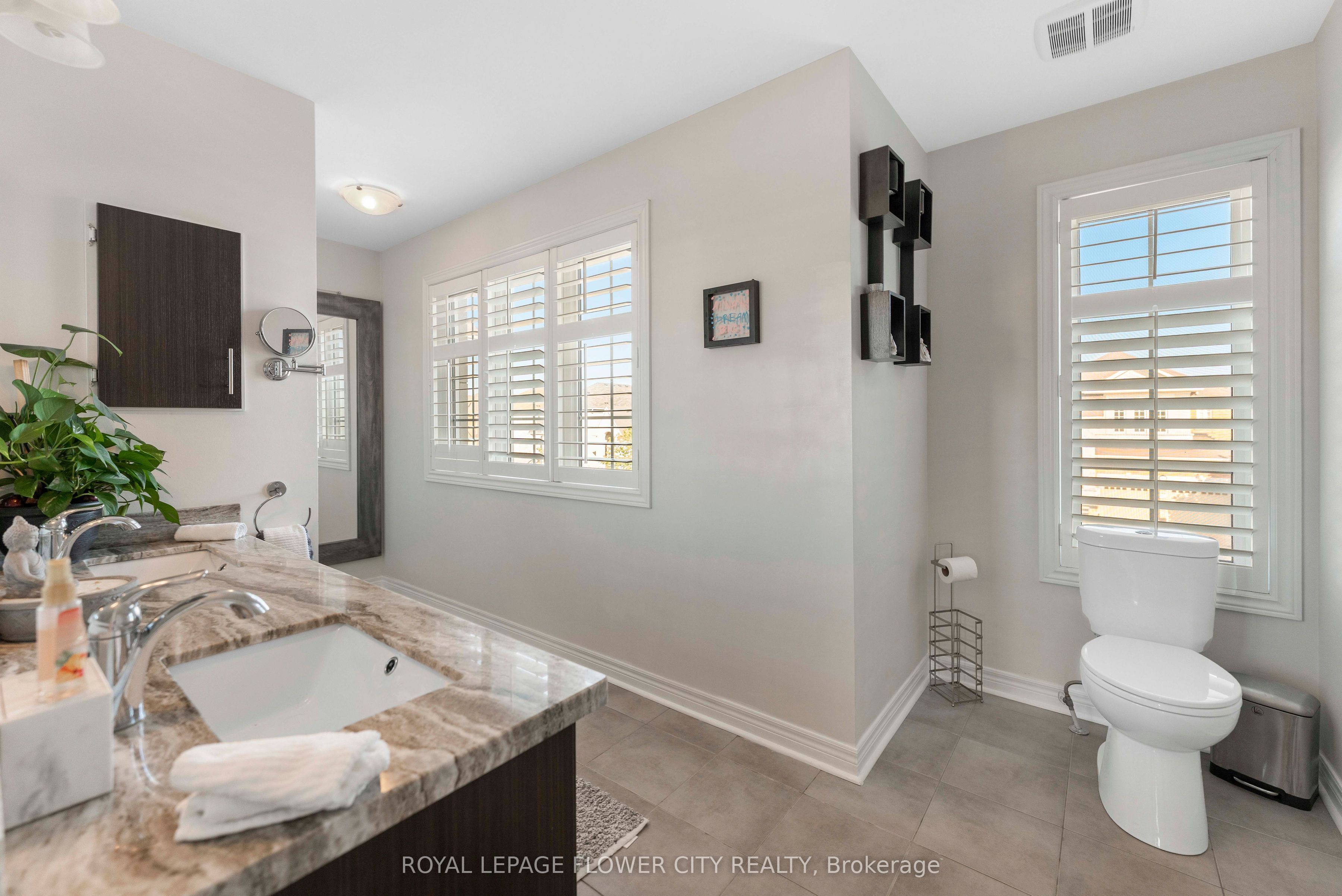 15127 Danby Road Property Photo 32