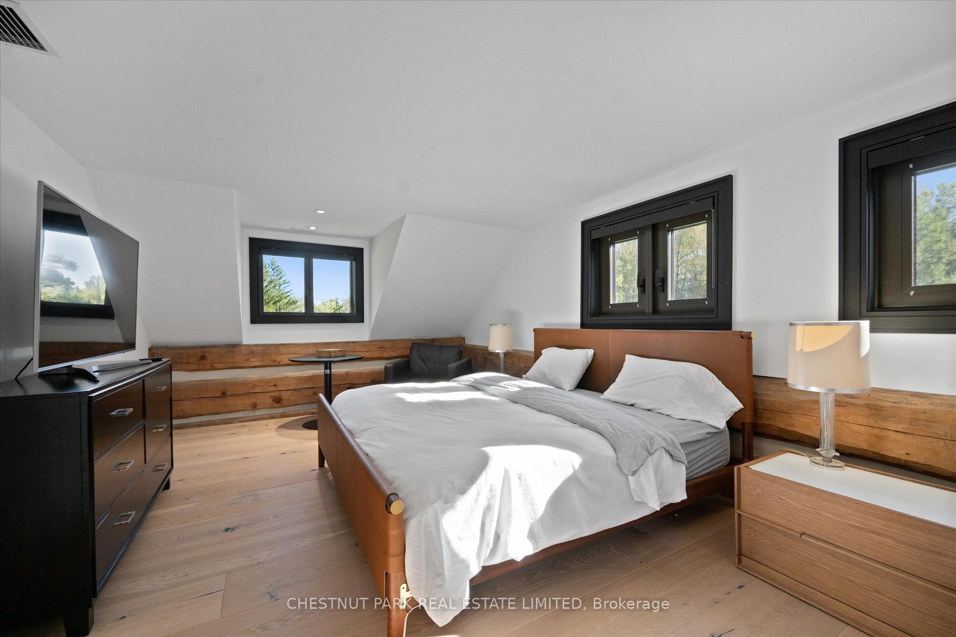 446 The Grange Side Road Property Photo 32