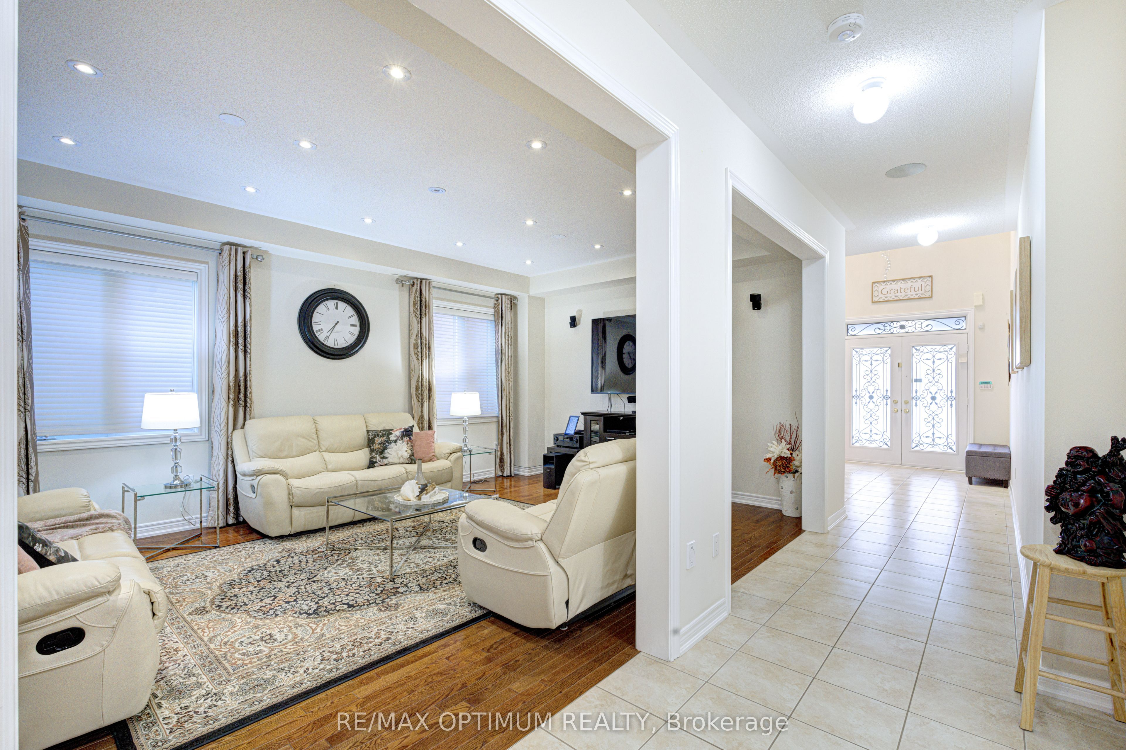 54 Midcrest Circle Property Photo 6