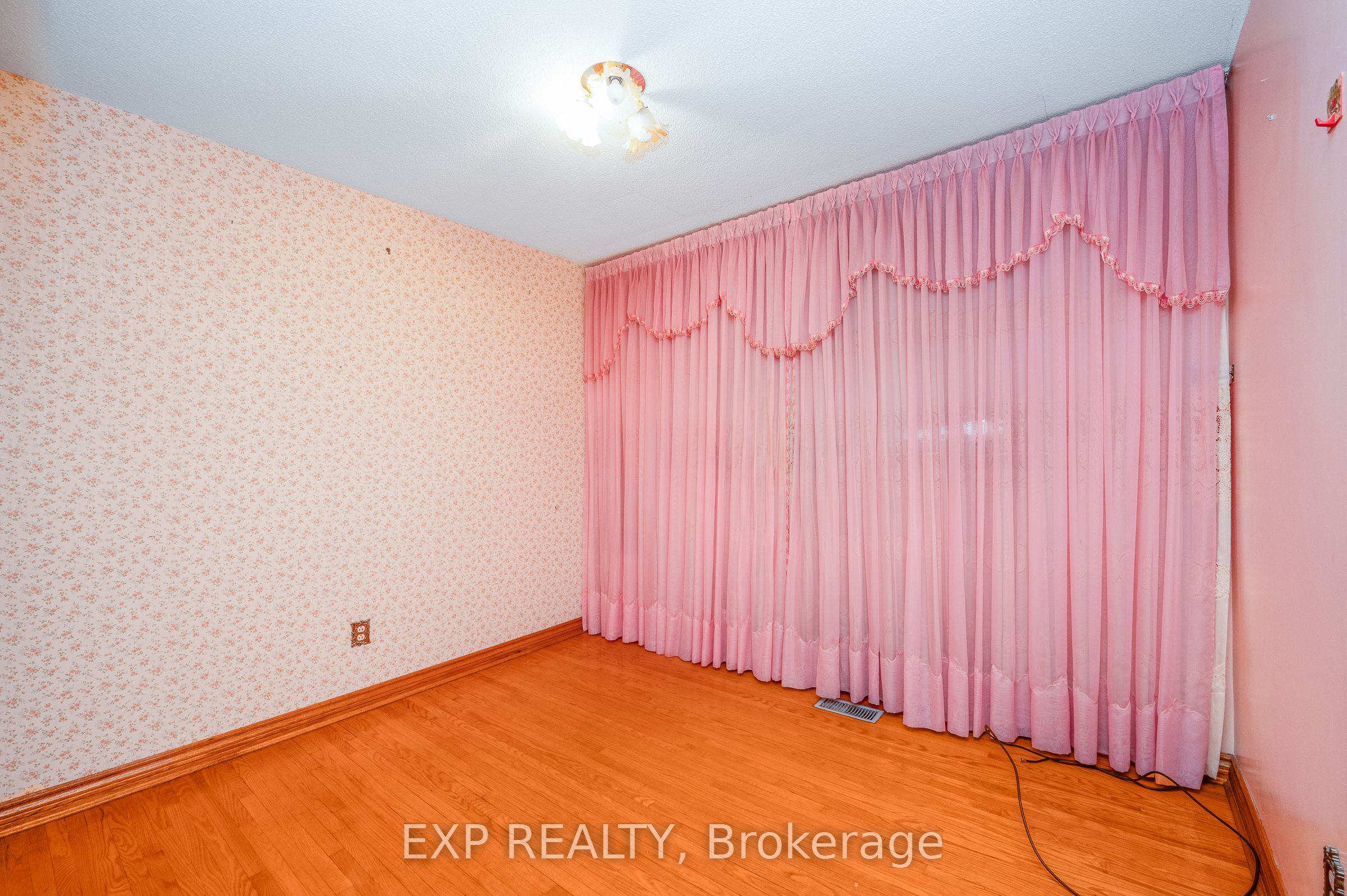 52 Storer Drive Property Photo 27