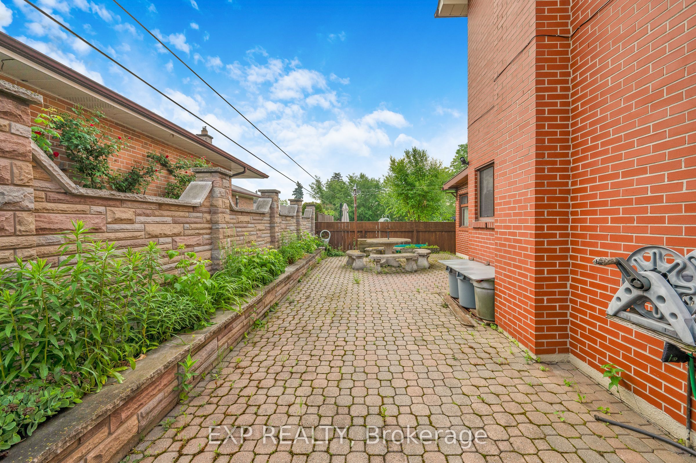 52 Storer Drive Property Photo 44