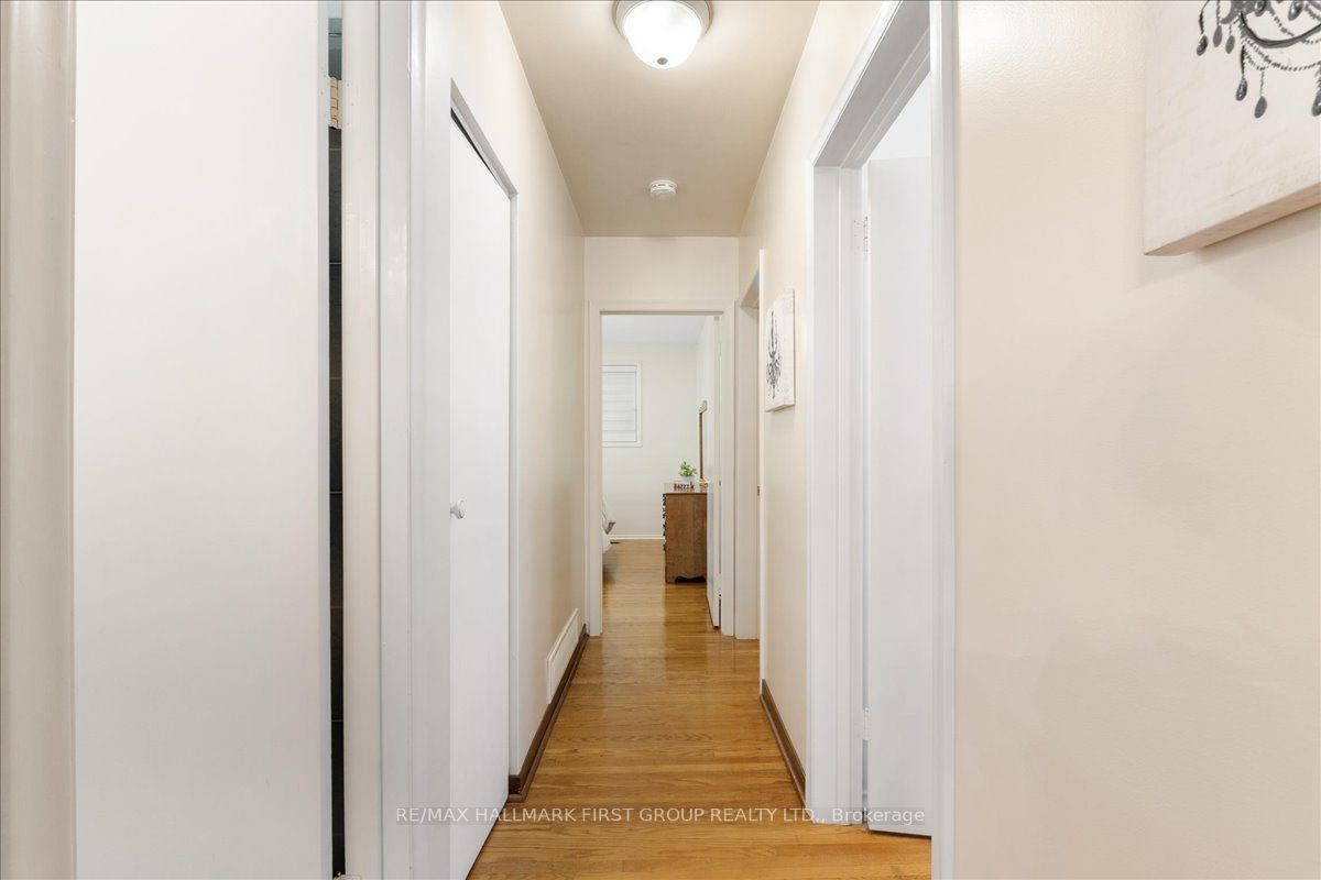 40 Cherrylawn Avenue Property Photo 25