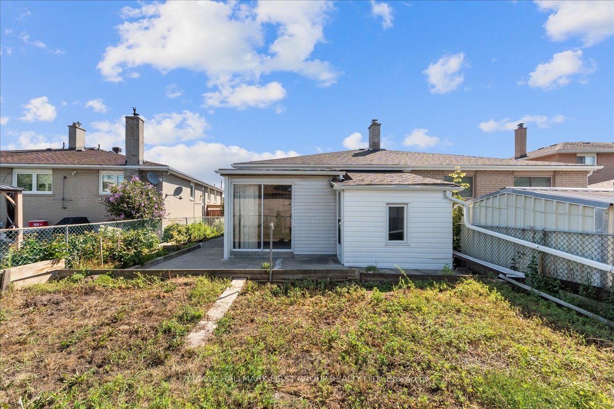 40 Cherrylawn Avenue Property Photo 40