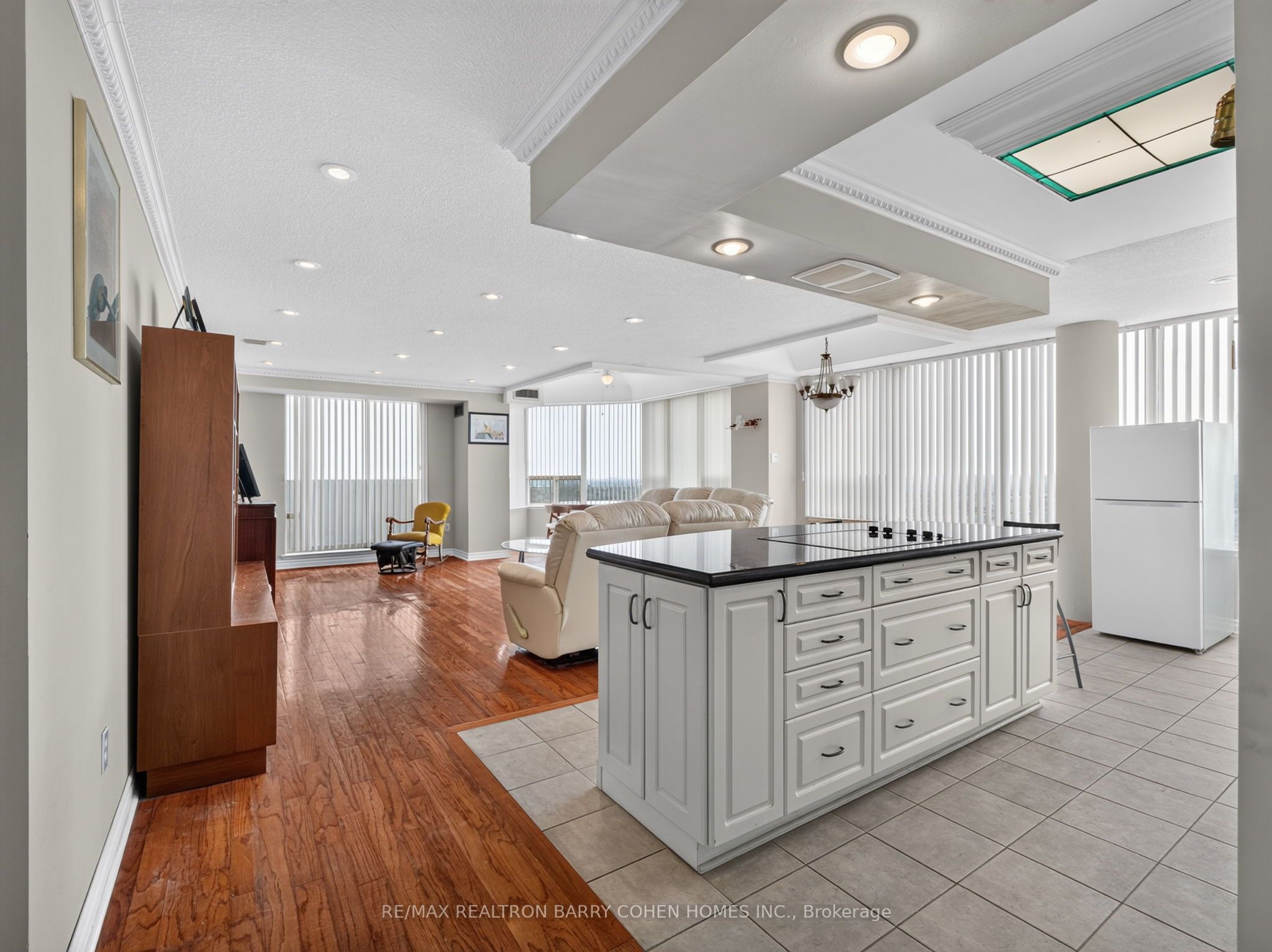 700 Constellation Drive 2009 Property Photo 2
