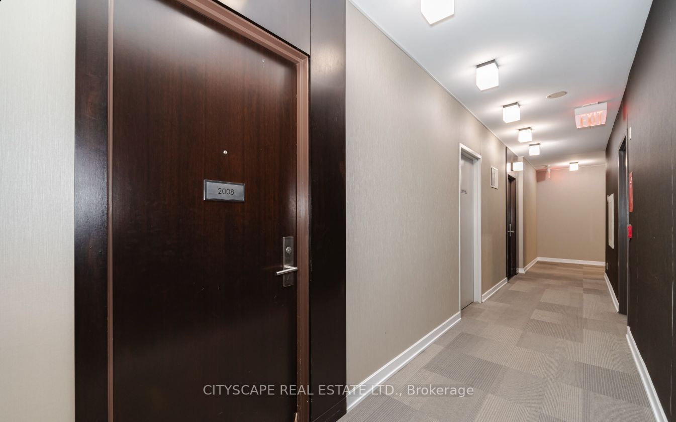 50 Absolute Avenue E 2008 Property Photo 3