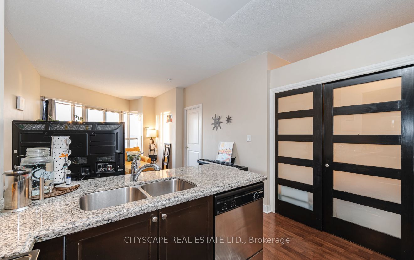 50 Absolute Avenue E 2008 Property Photo 8