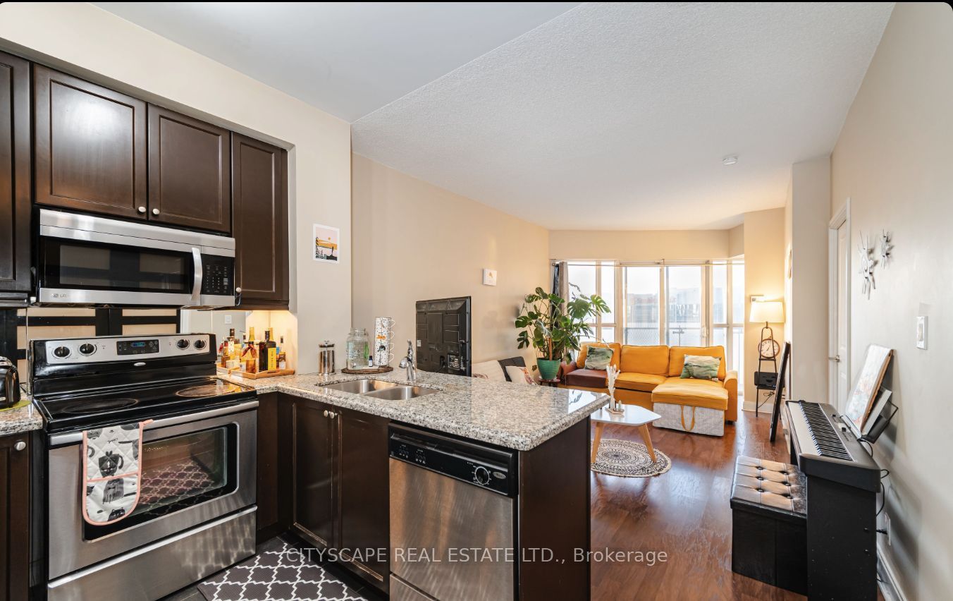50 Absolute Avenue E 2008 Property Photo 12