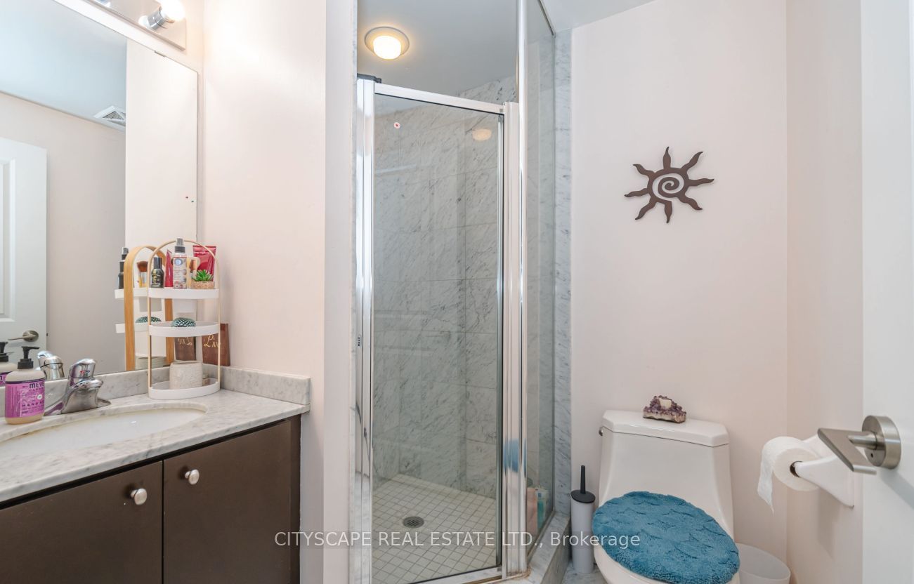 50 Absolute Avenue E 2008 Property Photo 21