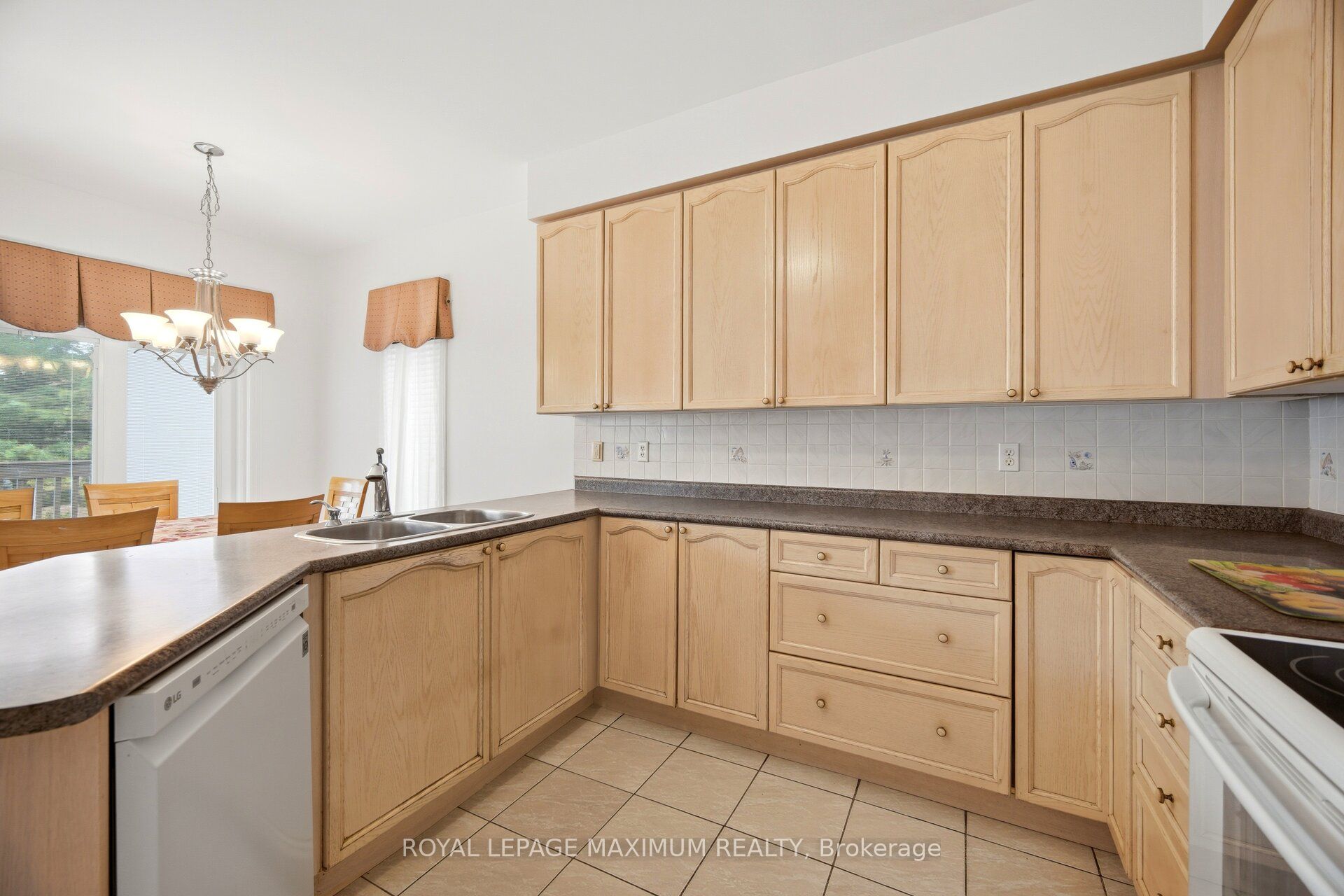 34 Kirkwood Crescent Property Photo 13
