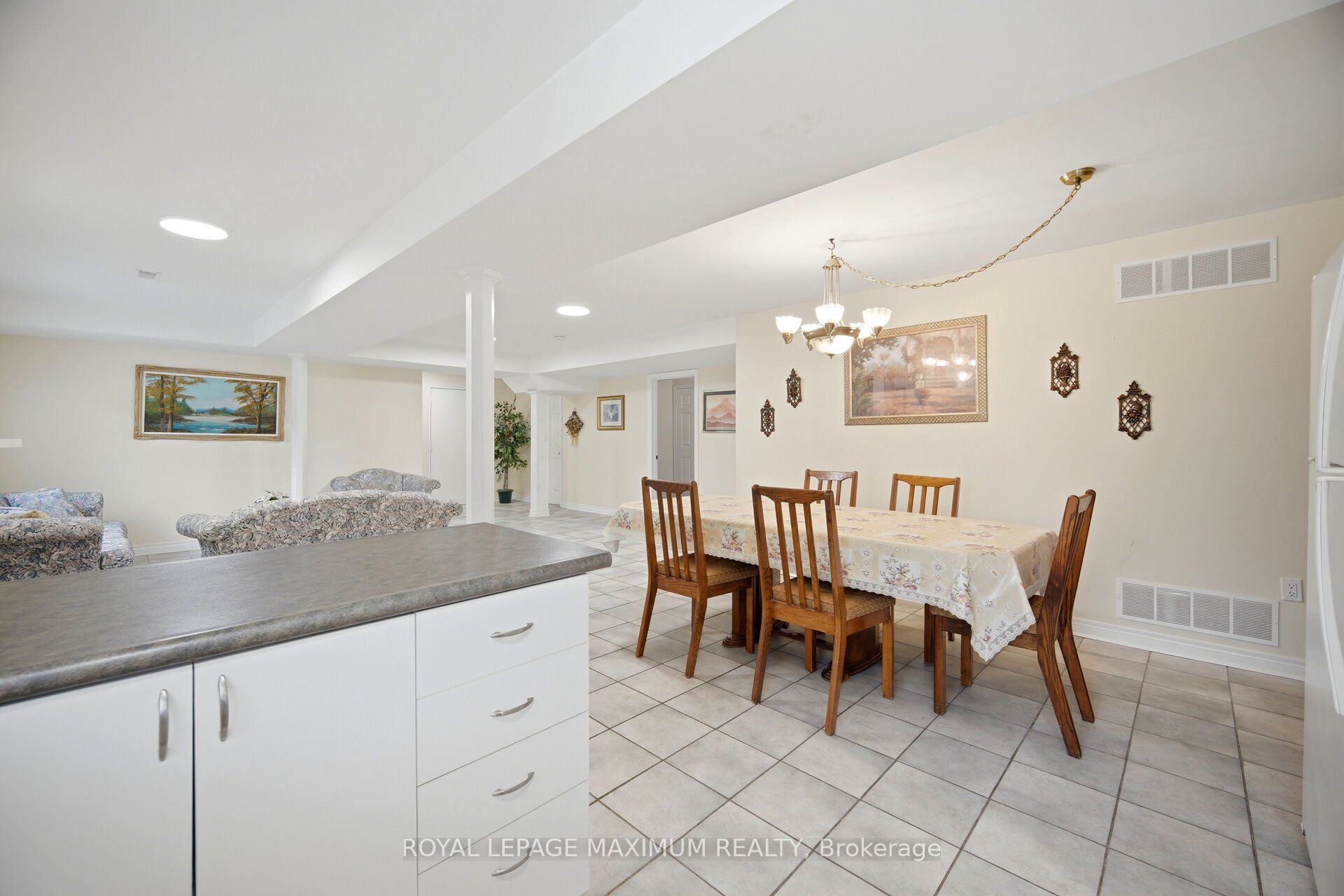 34 Kirkwood Crescent Property Photo 34