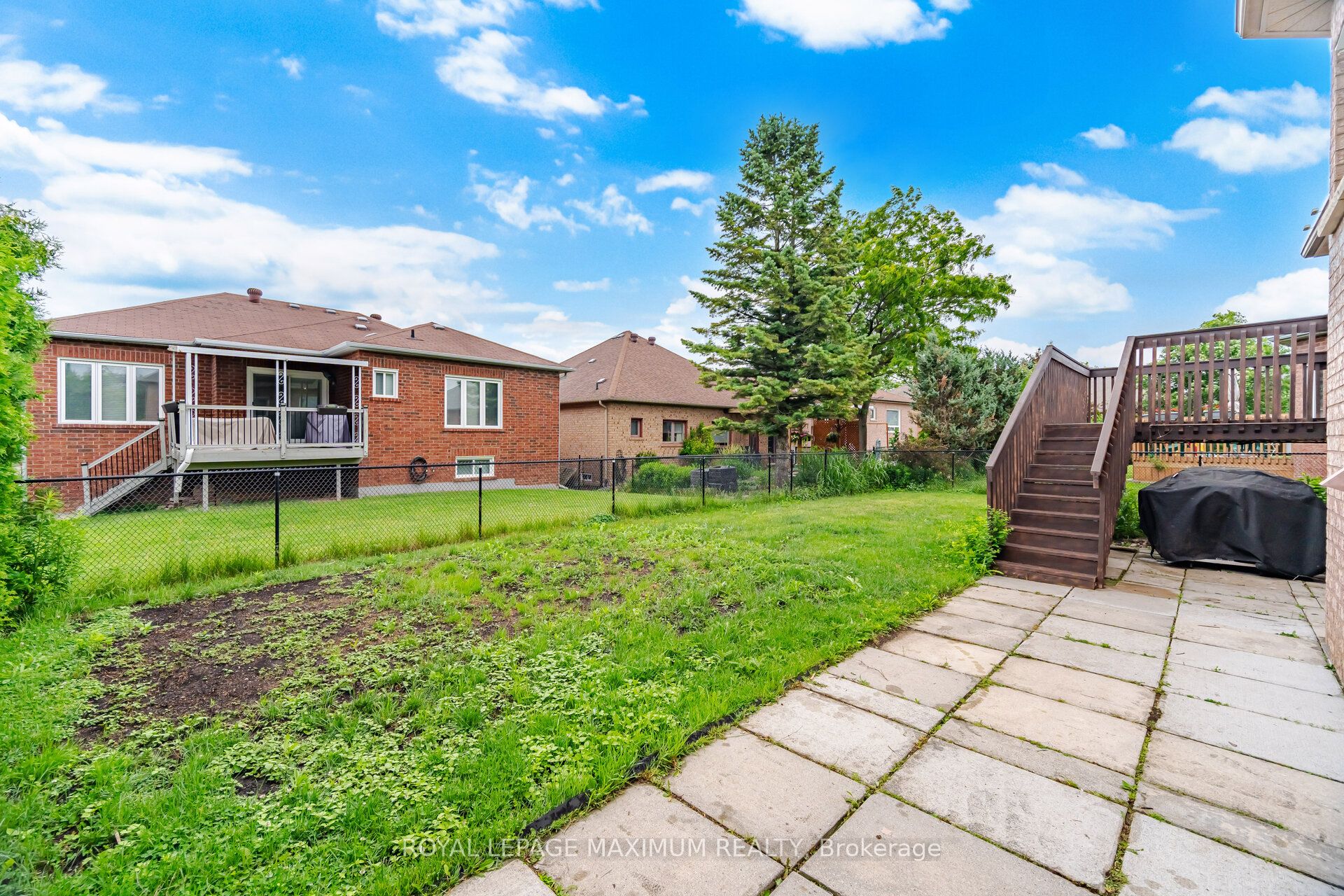 34 Kirkwood Crescent Property Photo 45