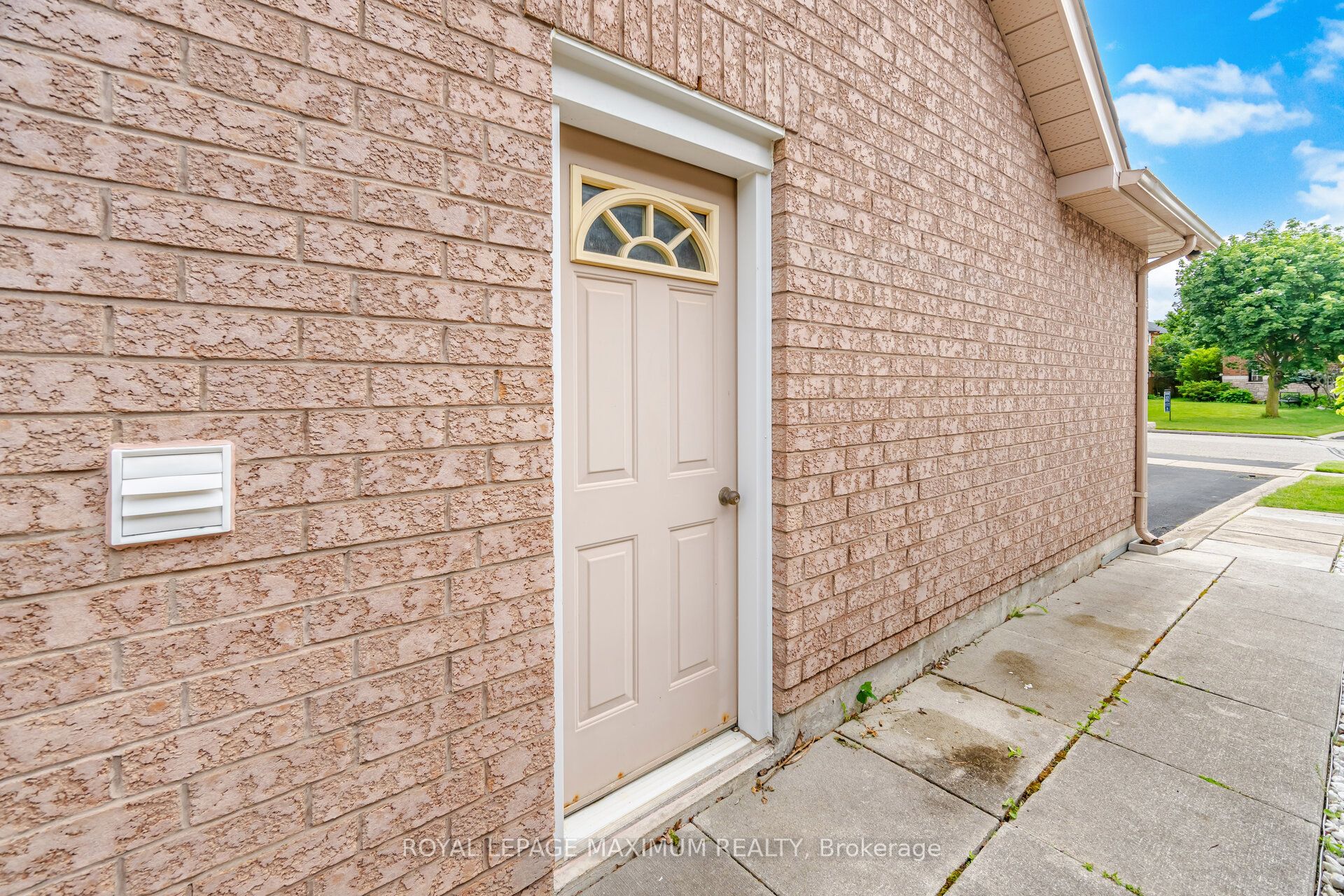 34 Kirkwood Crescent Property Photo 49