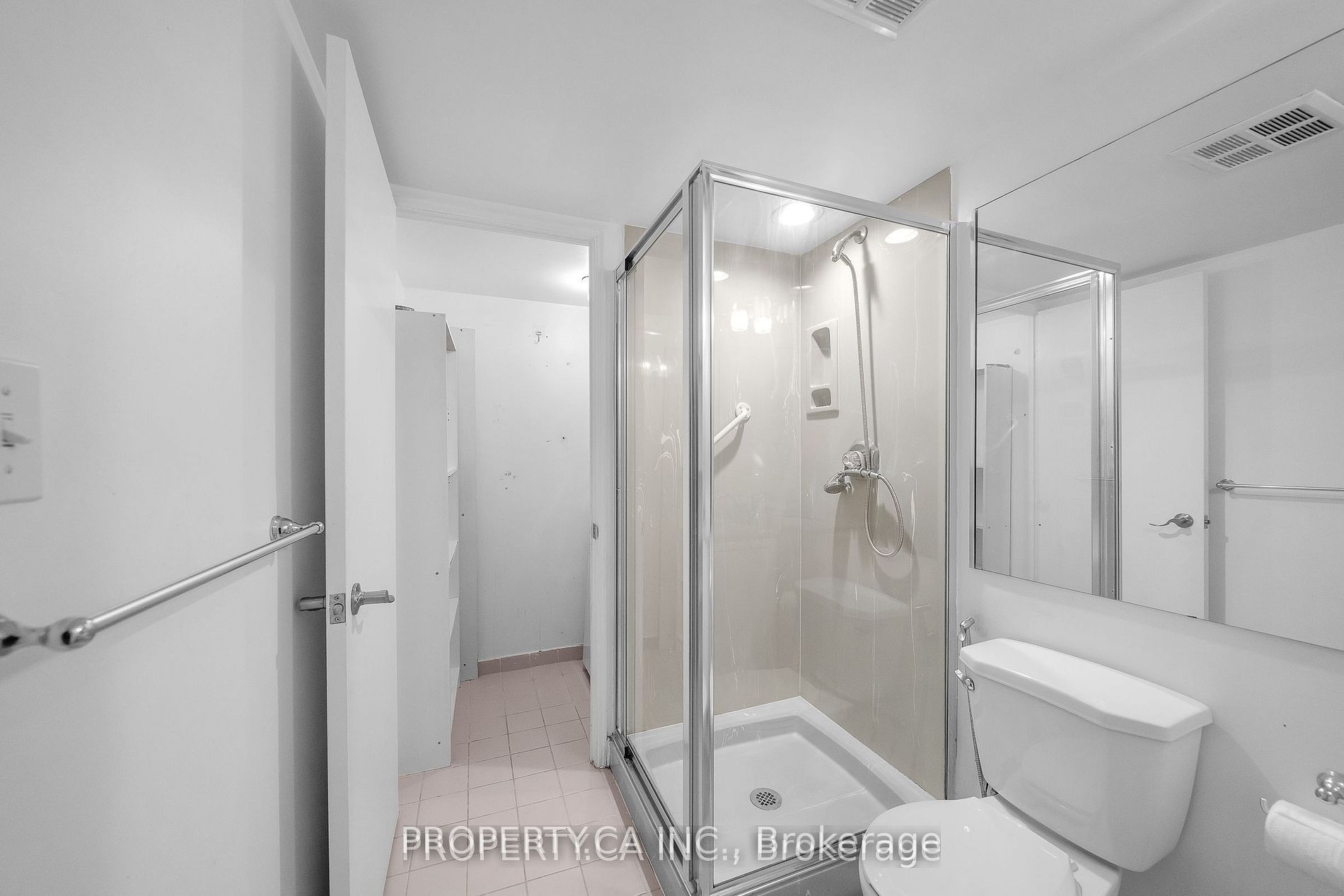 2267 Lake Shore Boulevard W 526 Property Photo 20