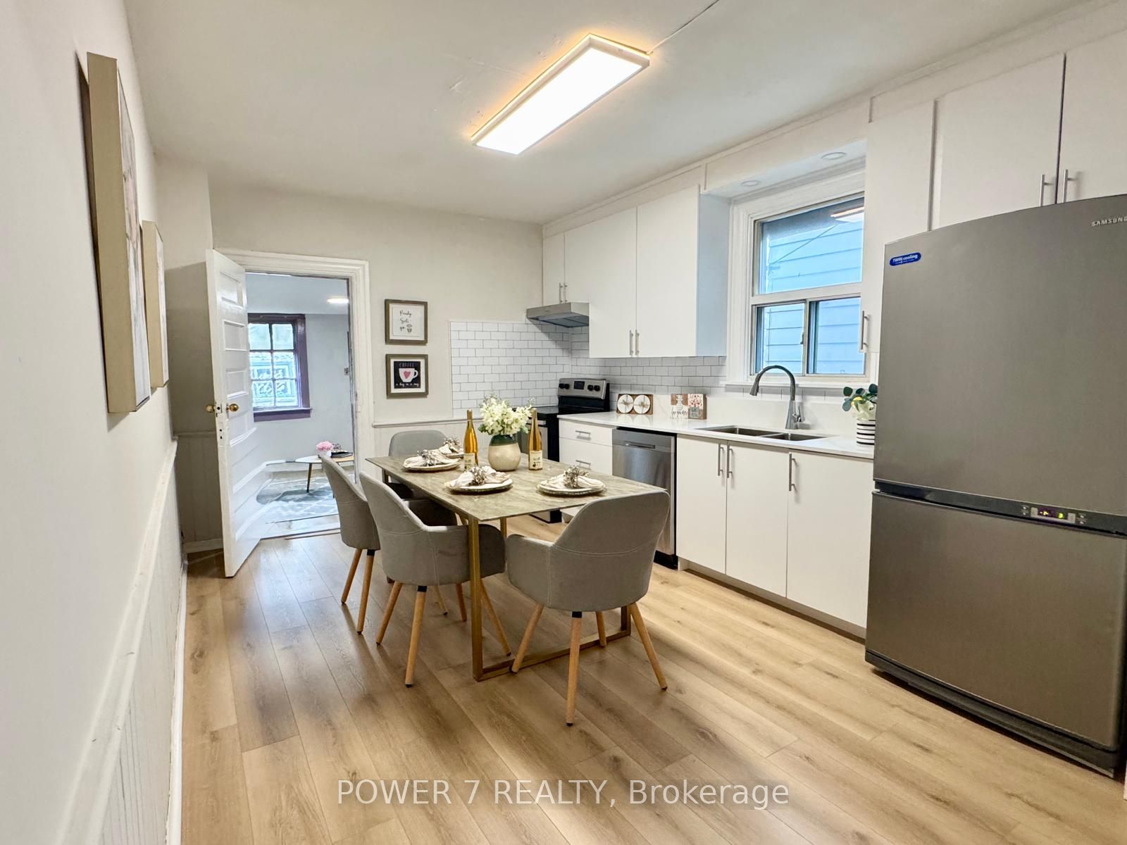 810 Ossington Avenue Property Photo 7