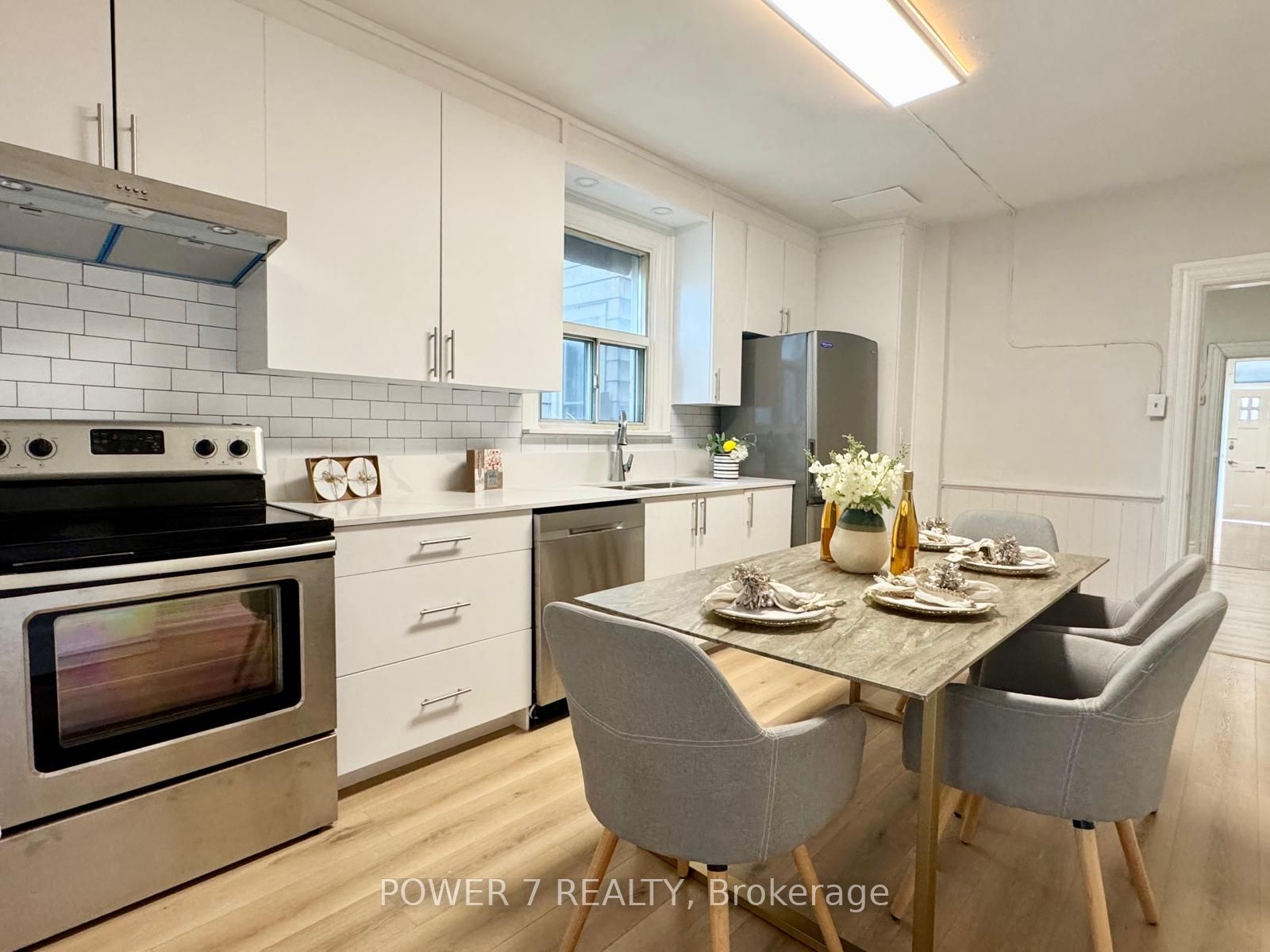 810 Ossington Avenue Property Photo 8