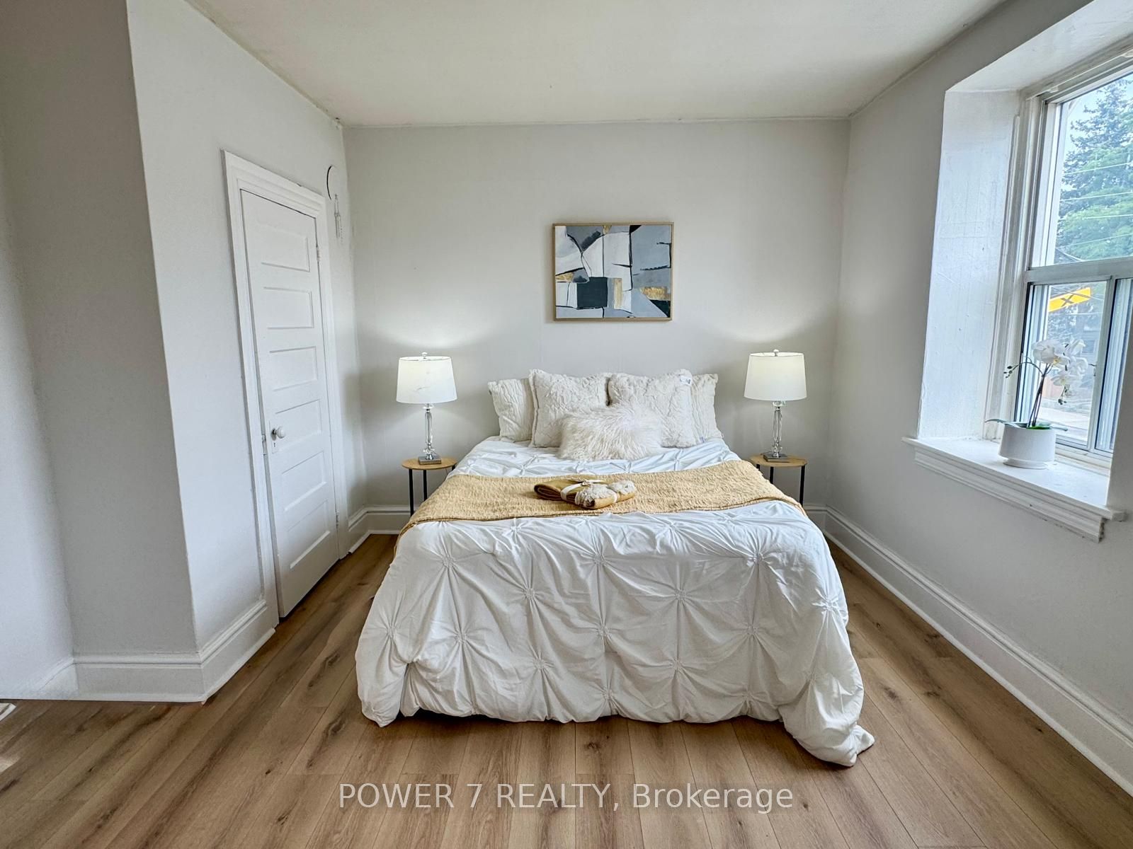 810 Ossington Avenue Property Photo 15