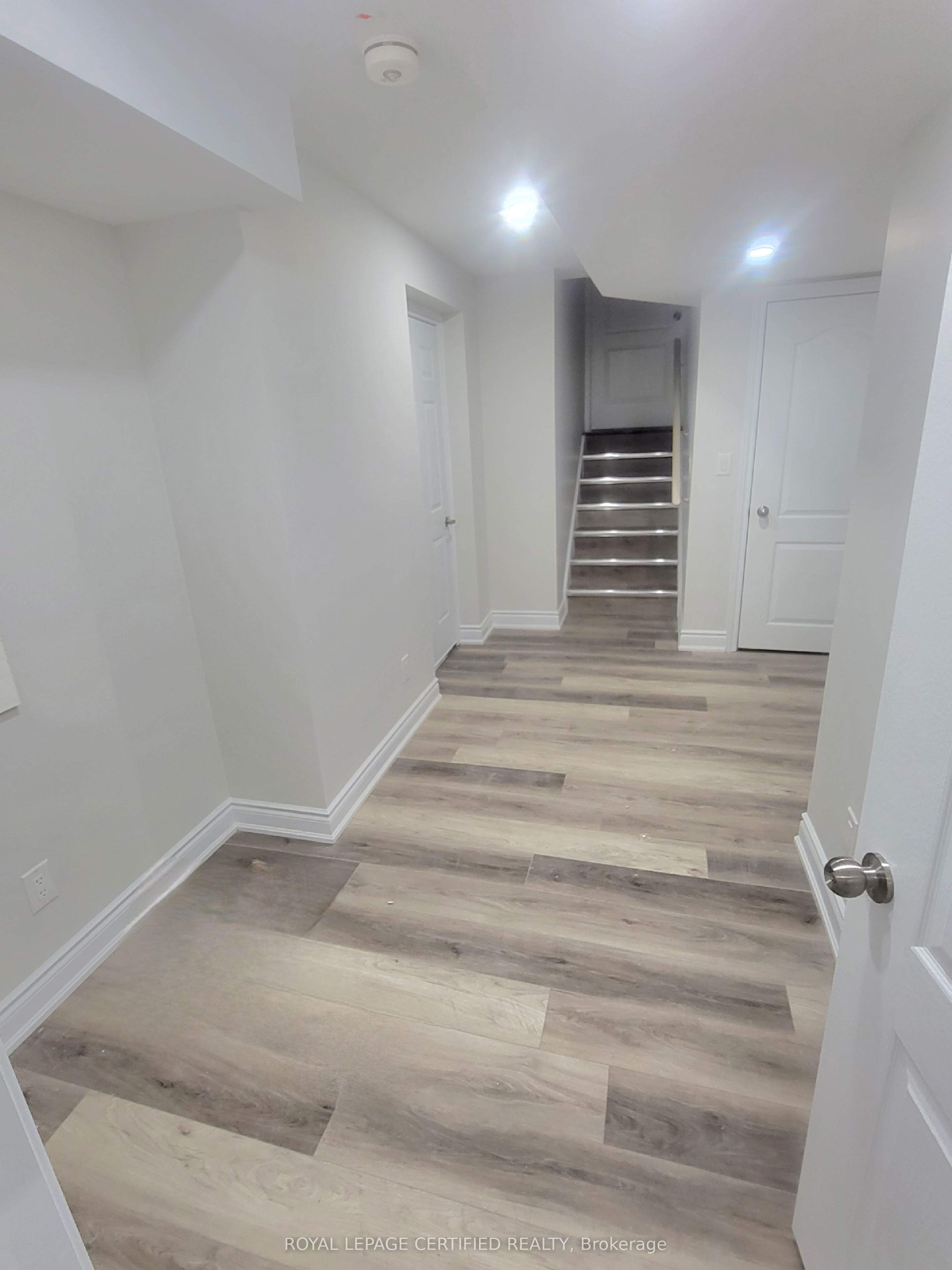 8 Labrish Road Bsmt Property Photo 7