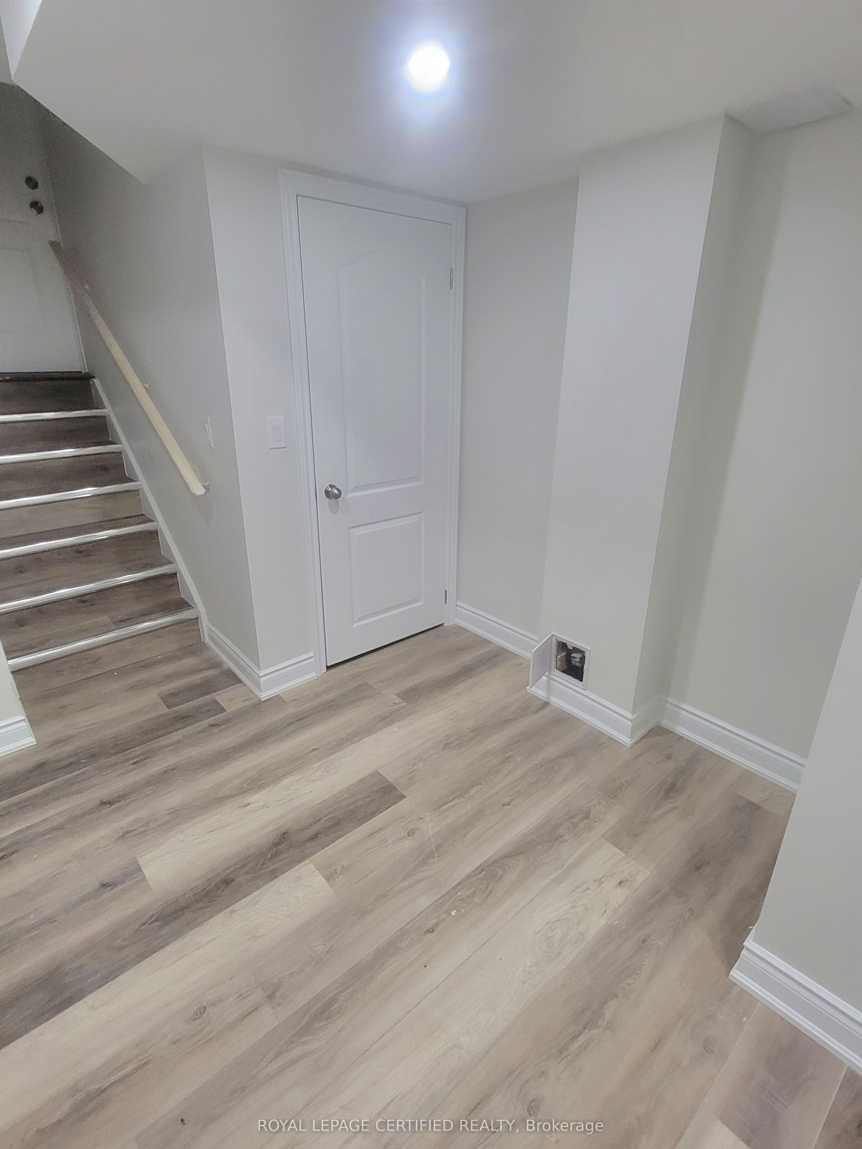 8 Labrish Road Bsmt Property Photo 8