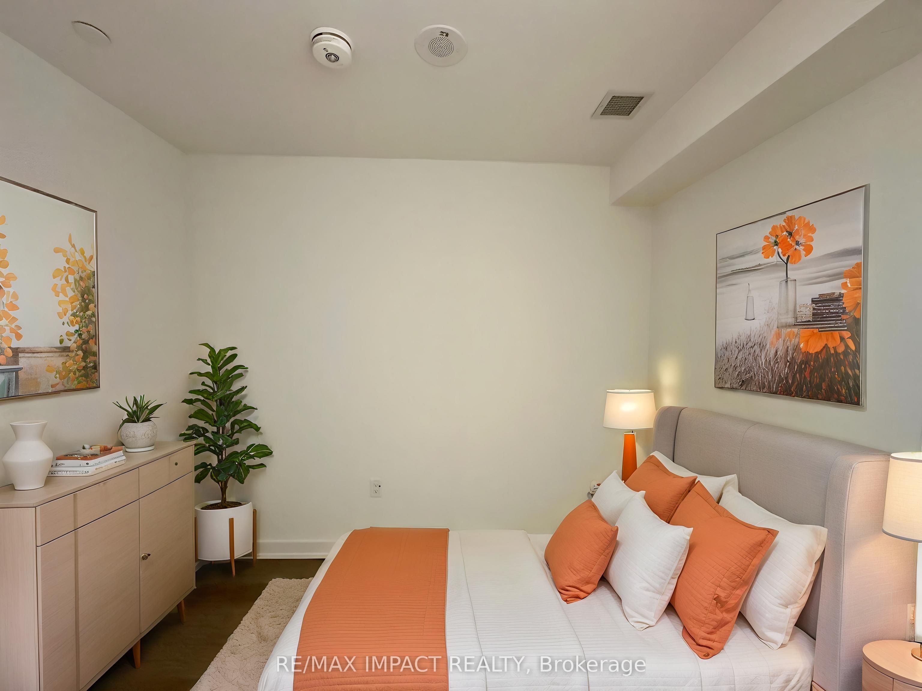 448 Burnhamthorpe Road W 201 Property Photo 9