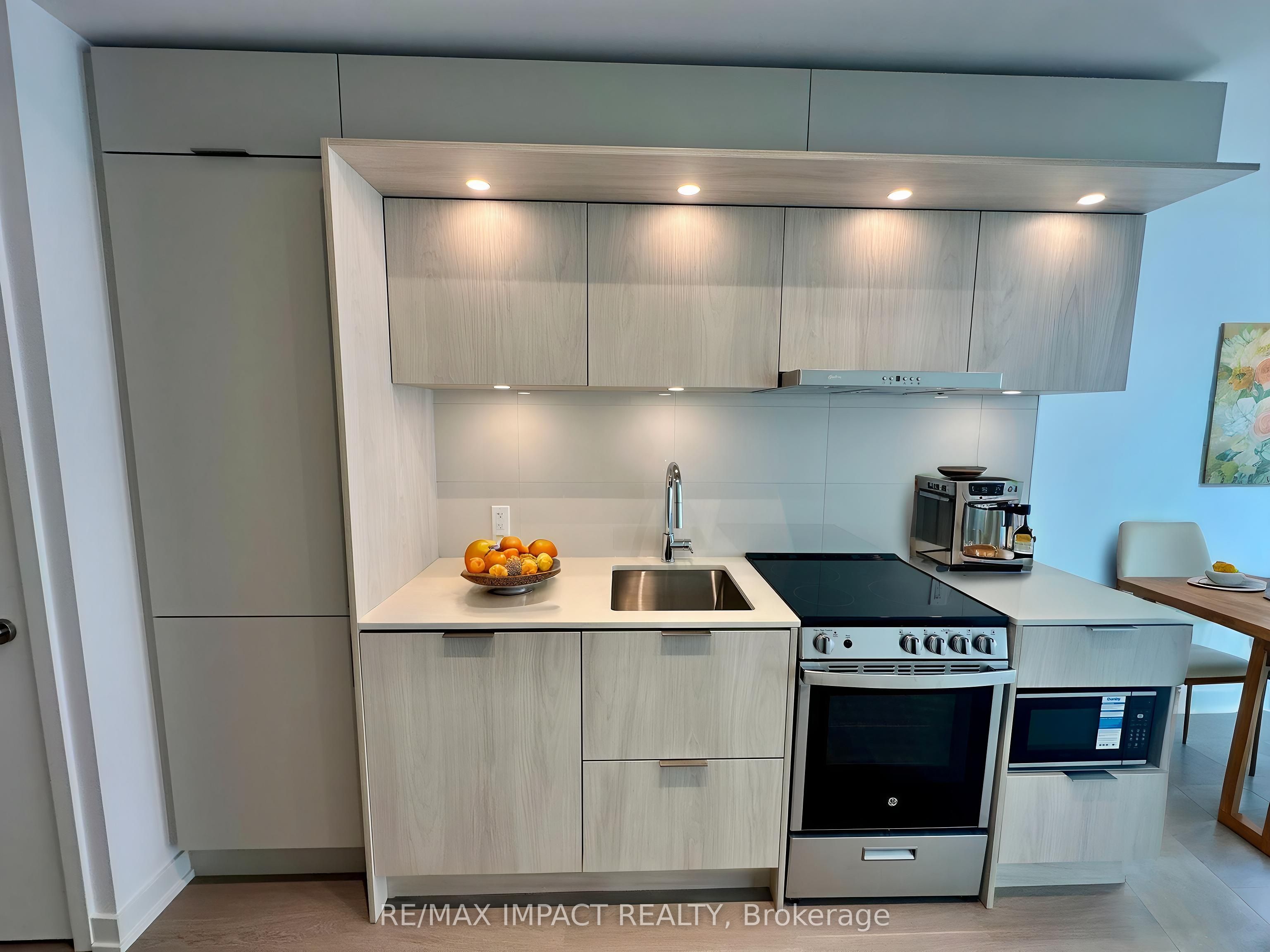 448 Burnhamthorpe Road W 201 Property Photo 16