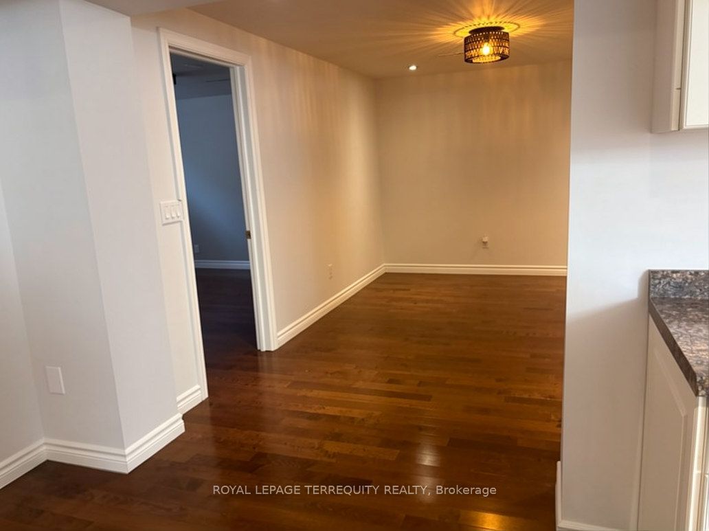 896 Fourth Street Lower Property Photo 3