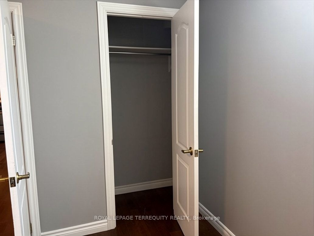 896 Fourth Street Lower Property Photo 14